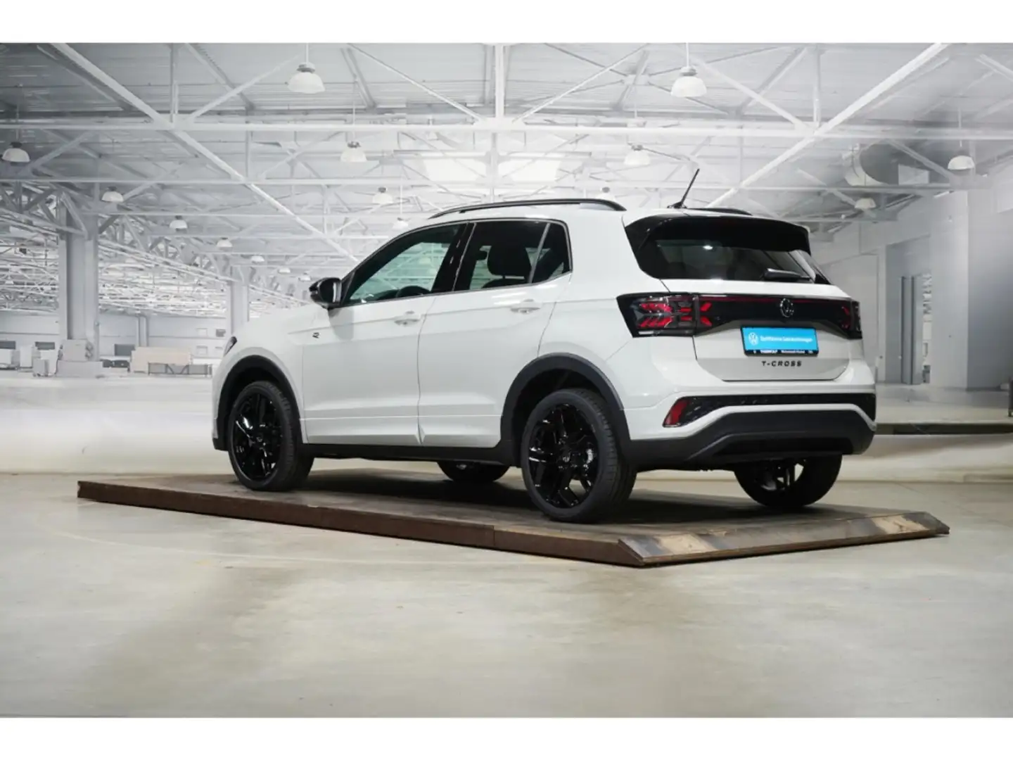 Volkswagen T-Cross R-Line 1.5 TSI AHK BlackStyle NAVI KAMERA Grau - 2