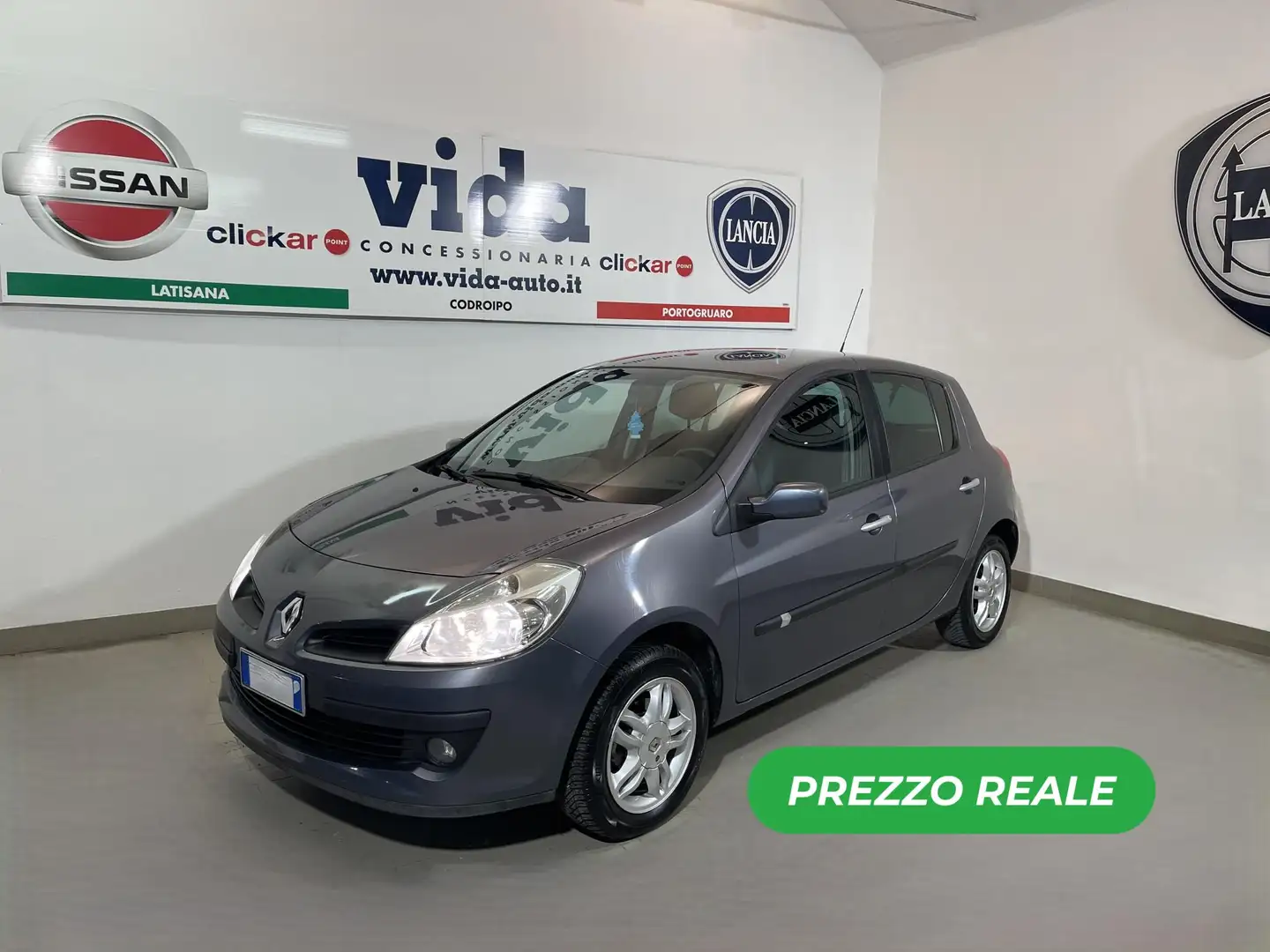 Renault Clio Clio 5p 1.2 16v Grigio - 1