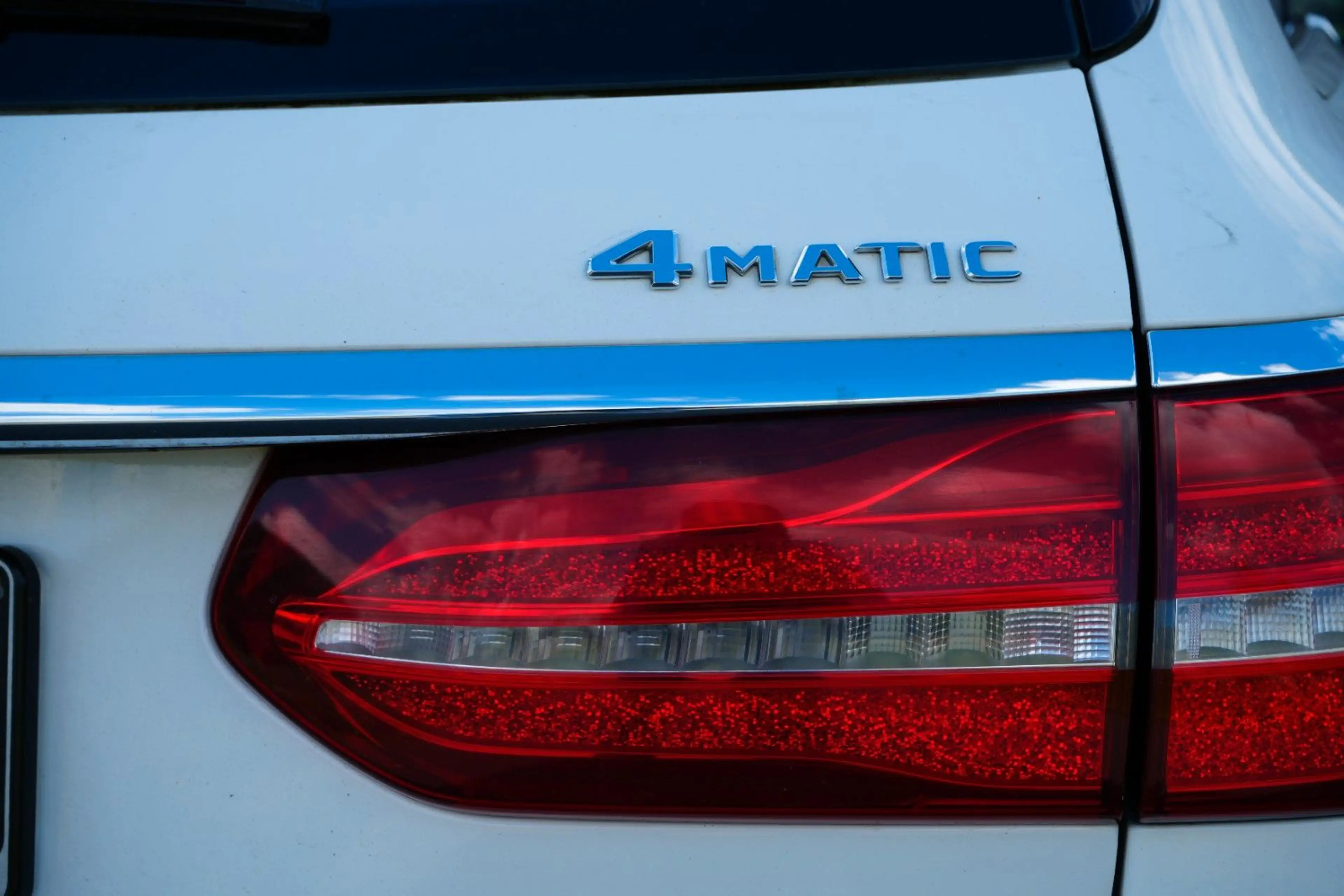 Mercedes-Benz E 220 d 4Matic/Avanatgarde/Multib/AHK/Renterfzg. — photo 11