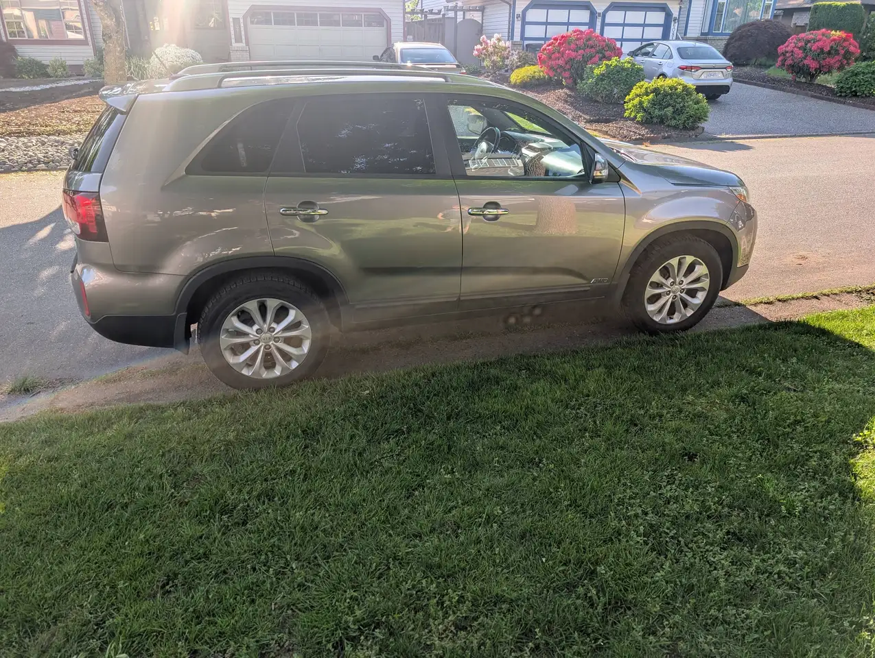 Kia Sorento photo Kia Sorento