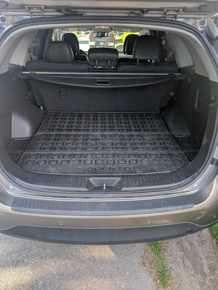 Kia Sorento photo Kia Sorento