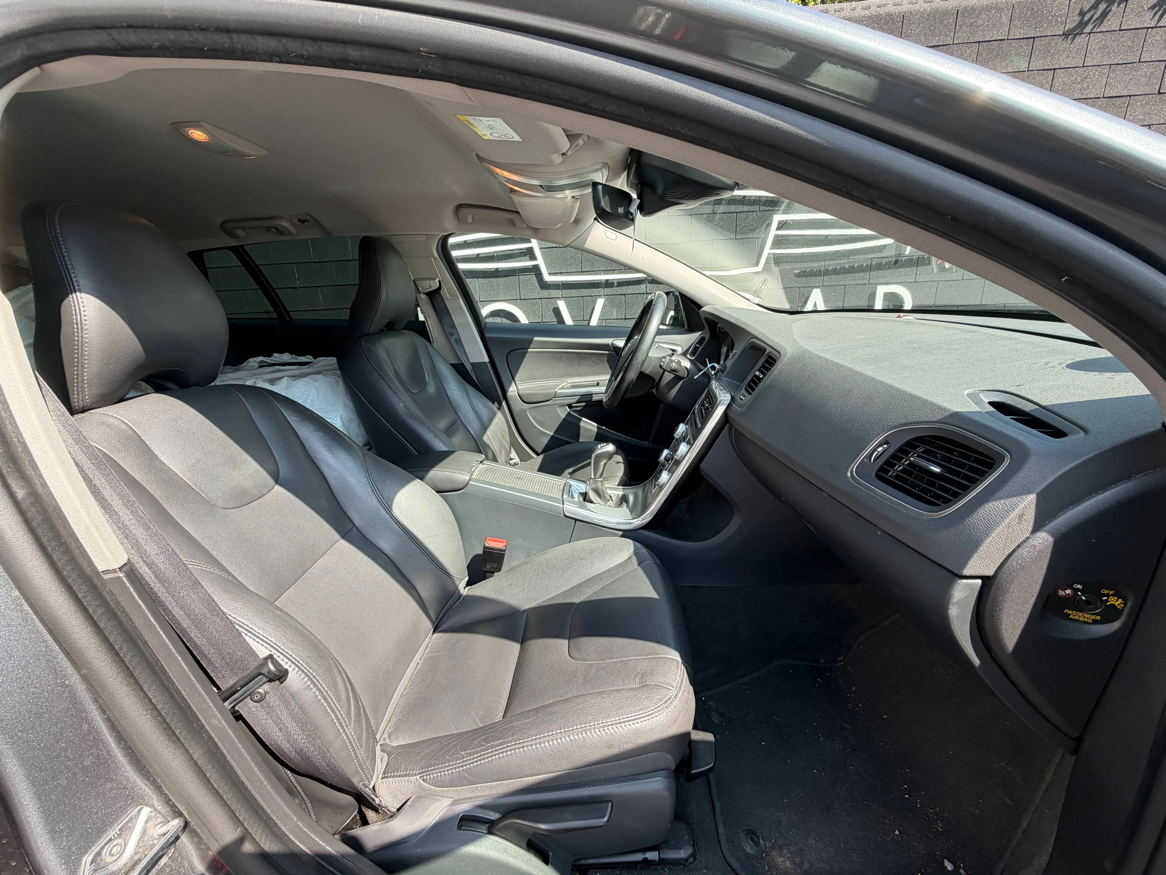 Volvo V60 Cross Country 2.0 D3+EXTRA SET WHEELS+NAVI+CAMERA+CUIR+EURO 6B — photo 11