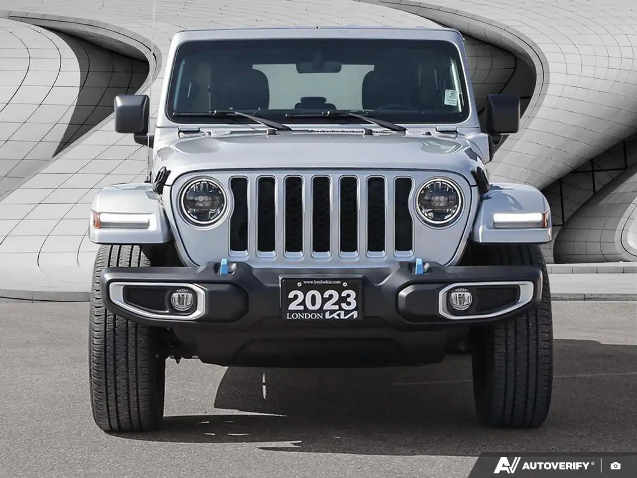 Jeep Wrangler снимка Jeep Wrangler