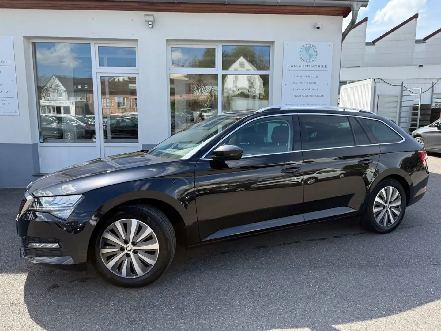 Skoda Superb Combi Ambition Schwarz - 1