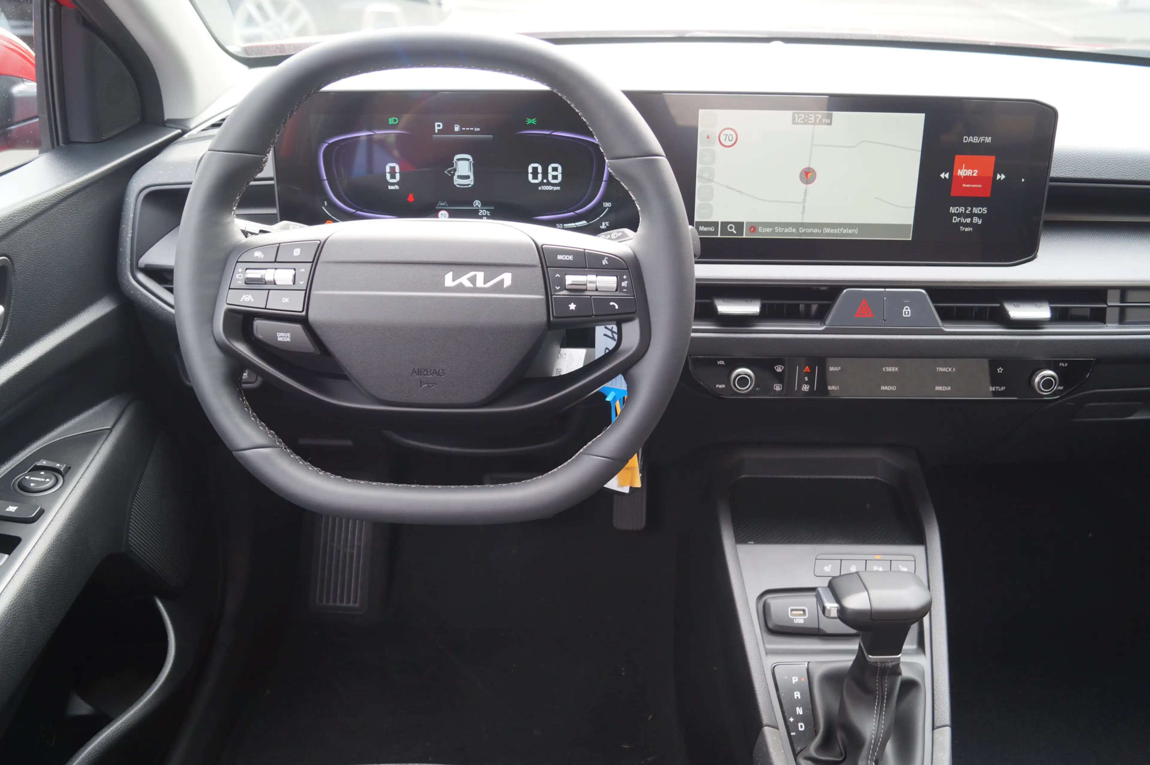 Kia Stonic 1.0T-GDI DCT-SHZG-NAVI-KAMERA-KLIMA-4xPDC — photo 10