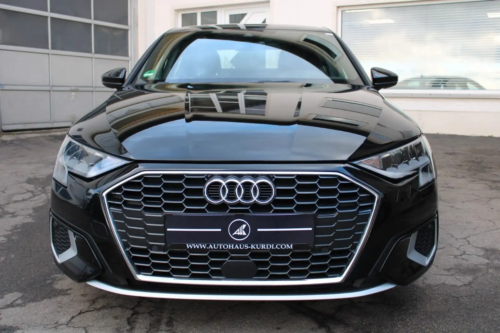 Audi A3 Lim 35TDI S-Tronic ACC NAVI VIRTUAL LED KEYGO Zwart - 2