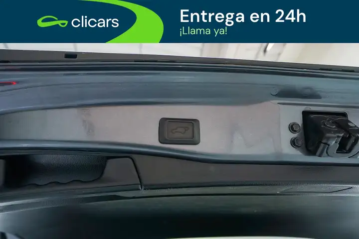 Toyota RAV4 2021, foto 18