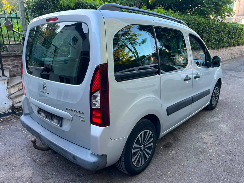Peugeot Partner Partner Tepee 1.6 e-HDi Active STT ETG — photo 5