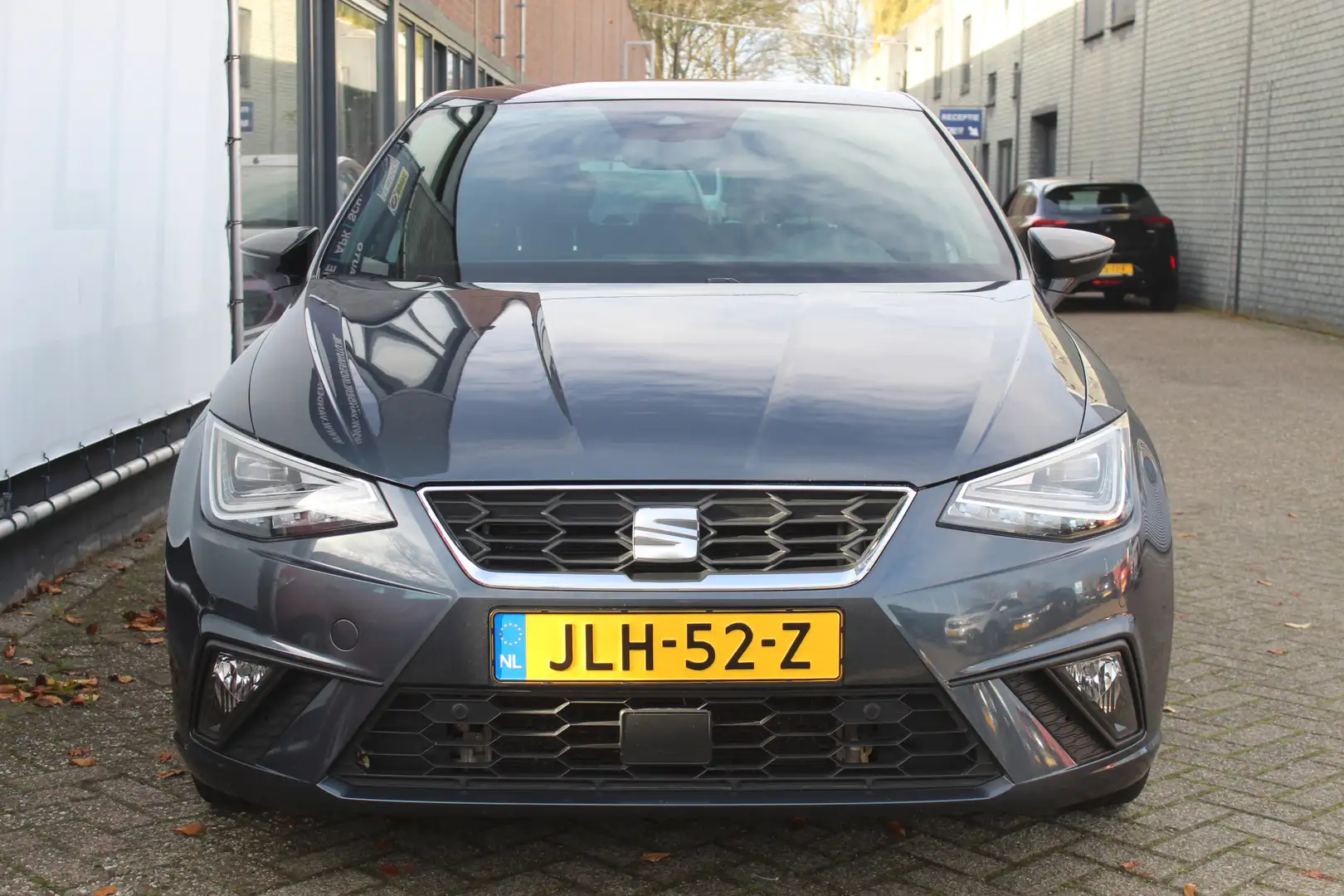 SEAT Ibiza 1.0 EcoTSI FR Business Connect Automaat Airco I st Grau - 2