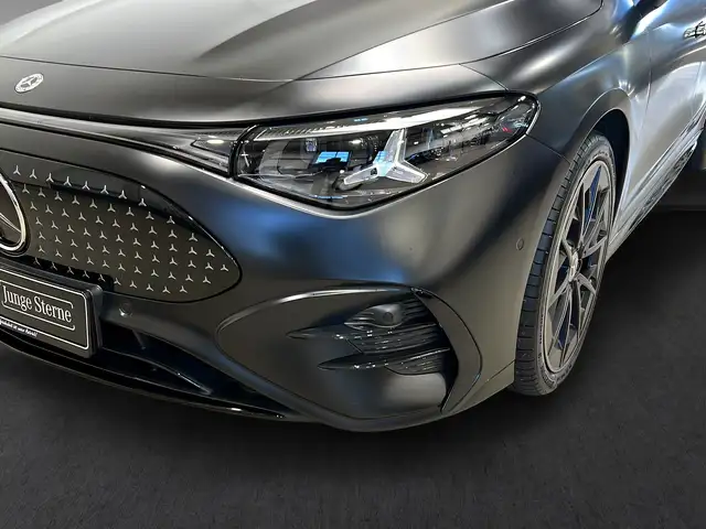 Mercedes-Benz Cla Class view 3