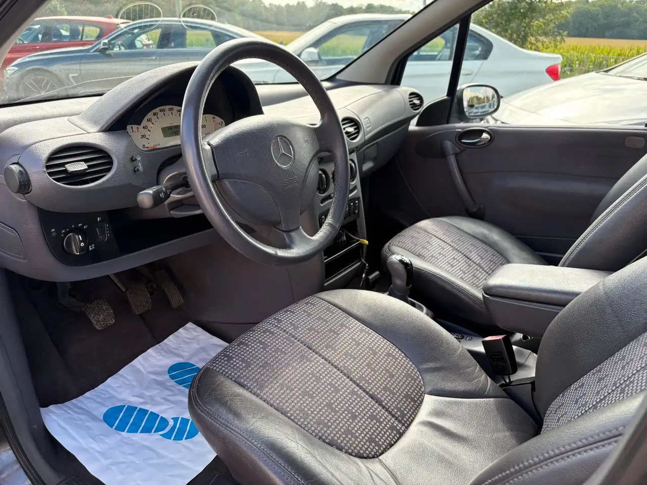 Mercedes-Benz A 190 AVANTGARDE Panorama Klima TÜV 09/2028 LMR, foto 7