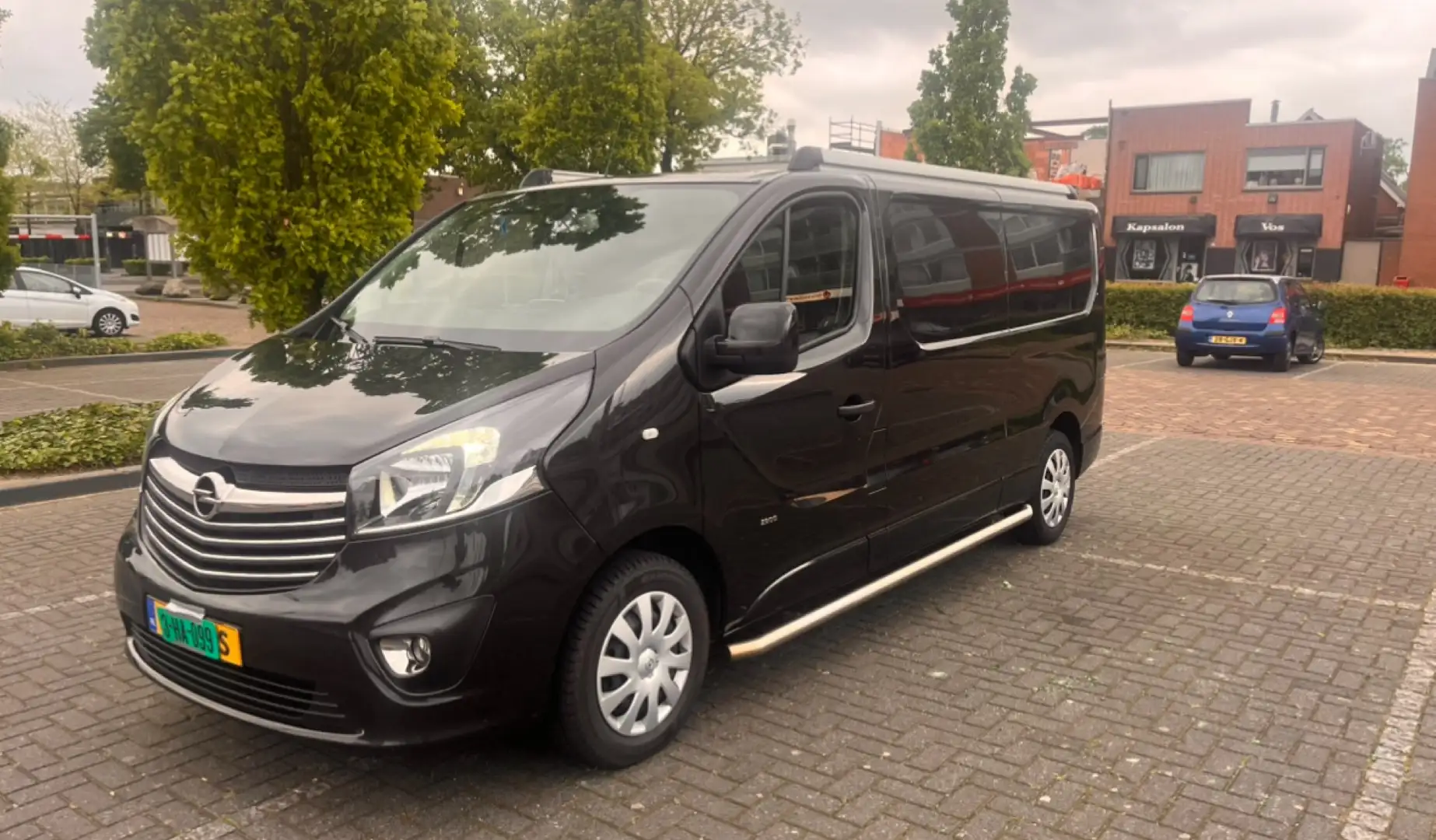 Opel Vivaro 1.6 CDTI DC EDITION Zwart - 1