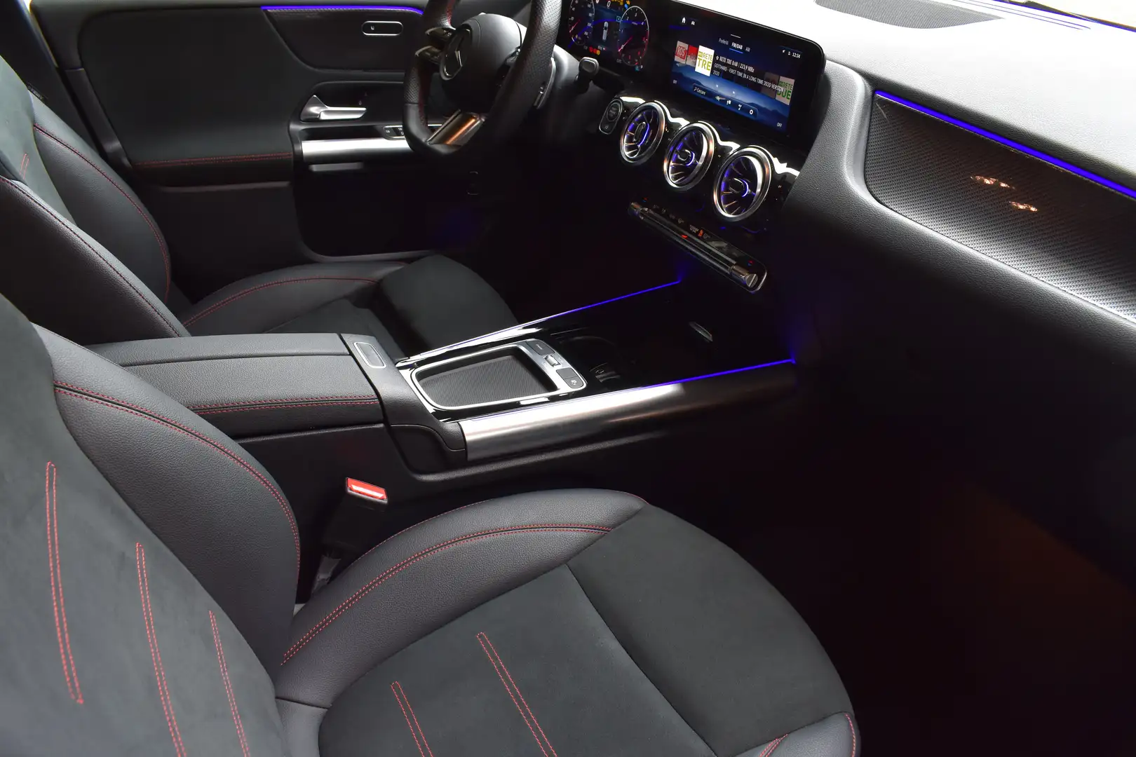 Mercedes-Benz B 200 d AMG Line Advance Plus Premium Night MBUX Ambient Bianco - 2