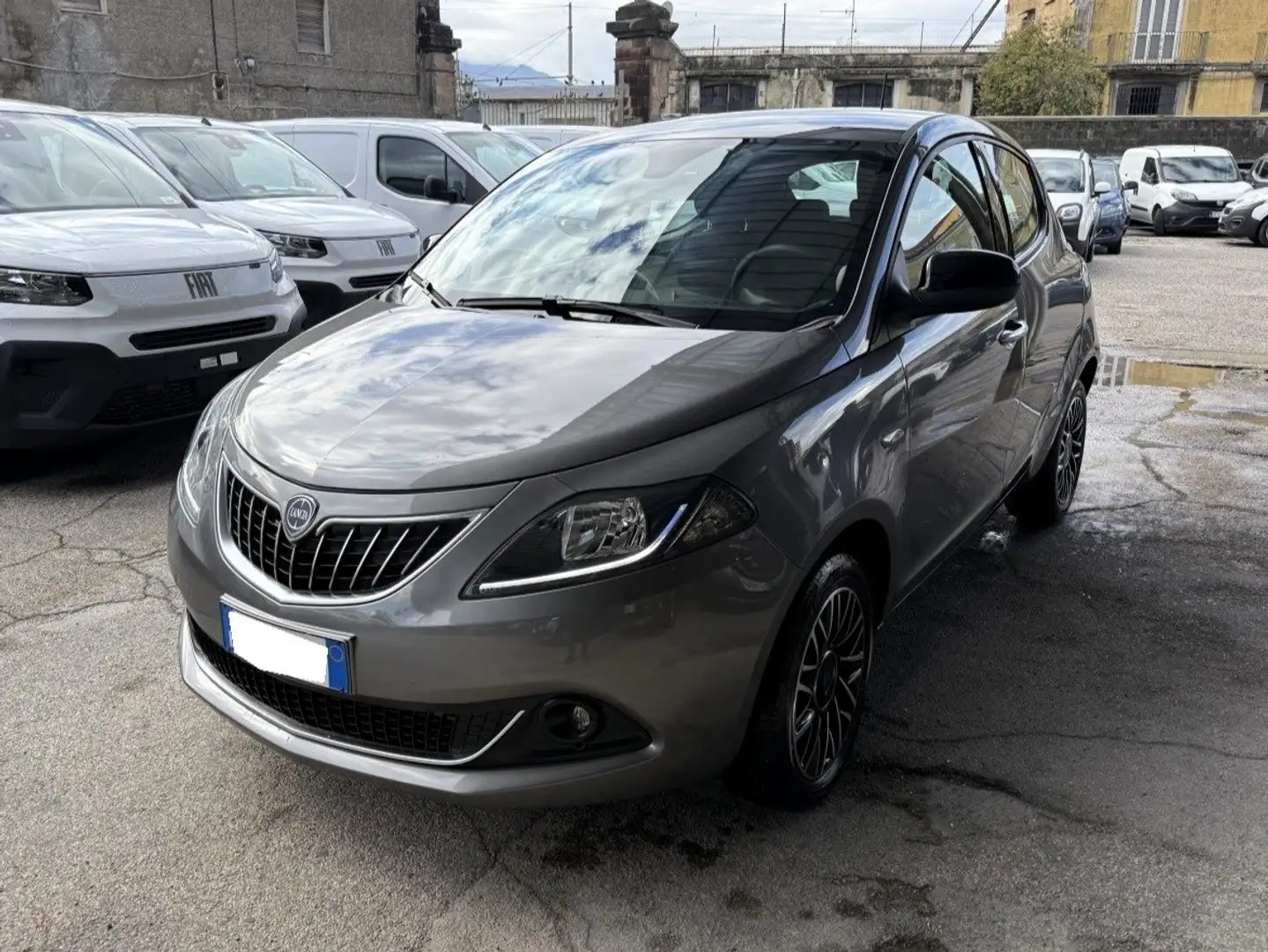 Lancia Ypsilon Ypsilon 1.0 firefly hybrid Oro s&s Grigio - 1