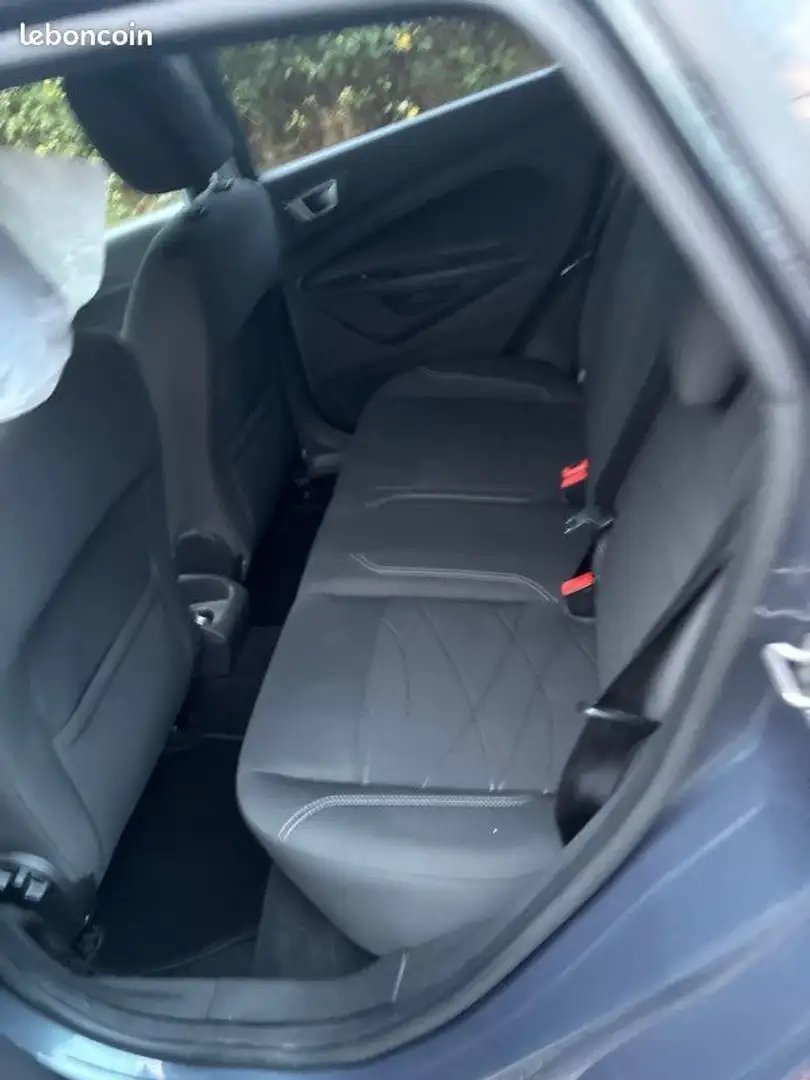 Ford Fiesta 80cv essence 2013 76000kil - 2