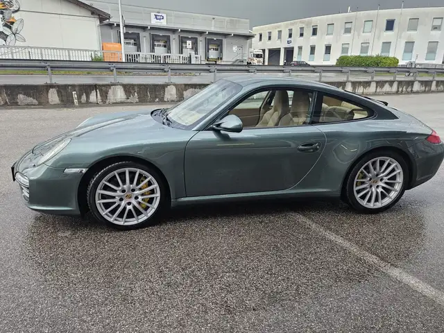 Porsche 997 Carrera 4S Coupe *Dienstauto Dr. Wolfgang Porsche* Ansicht 4