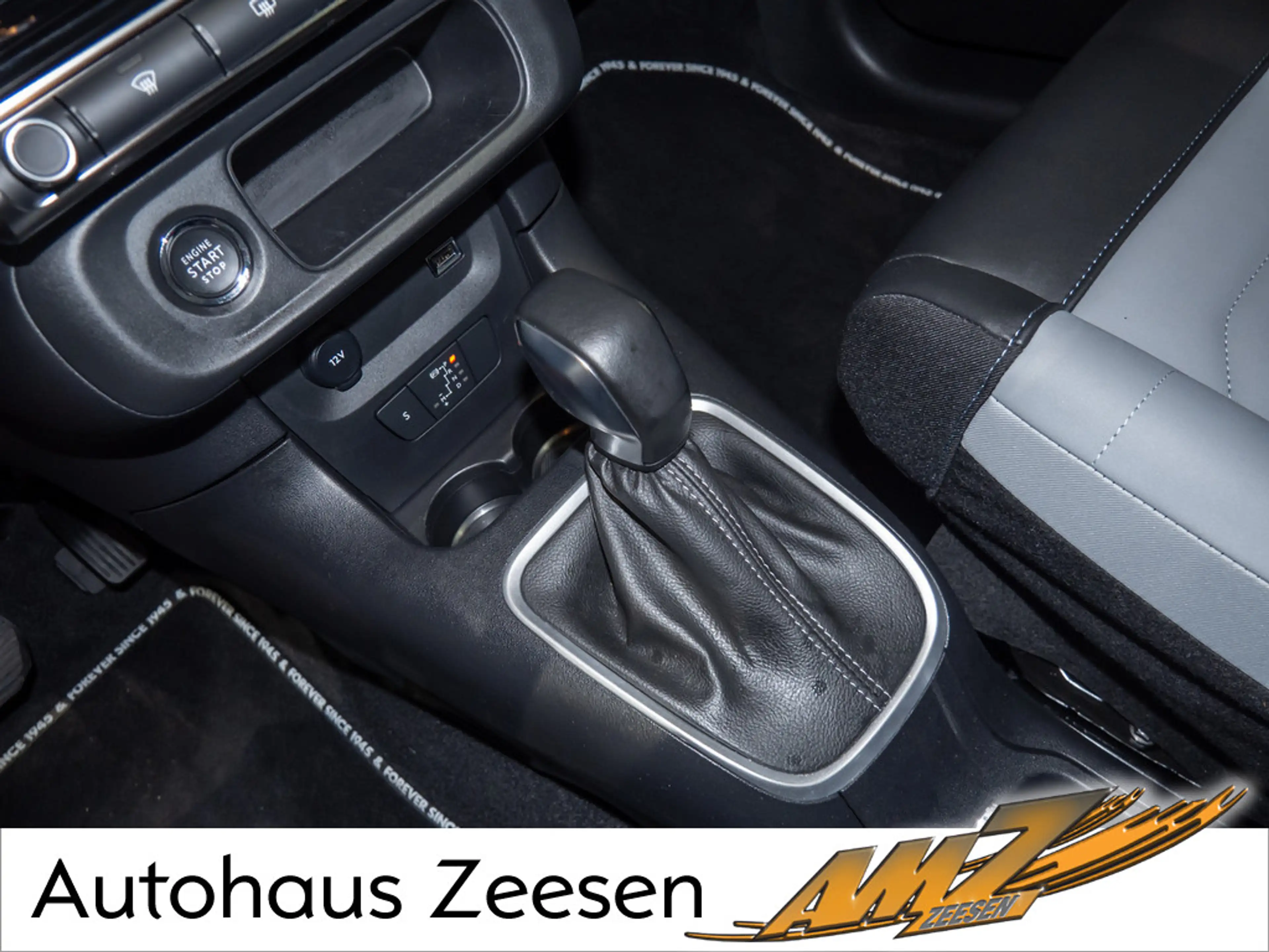 Citroen C3 PureTech 110 Elle KEYLESS NAVI KAMERA PDC — photo 12