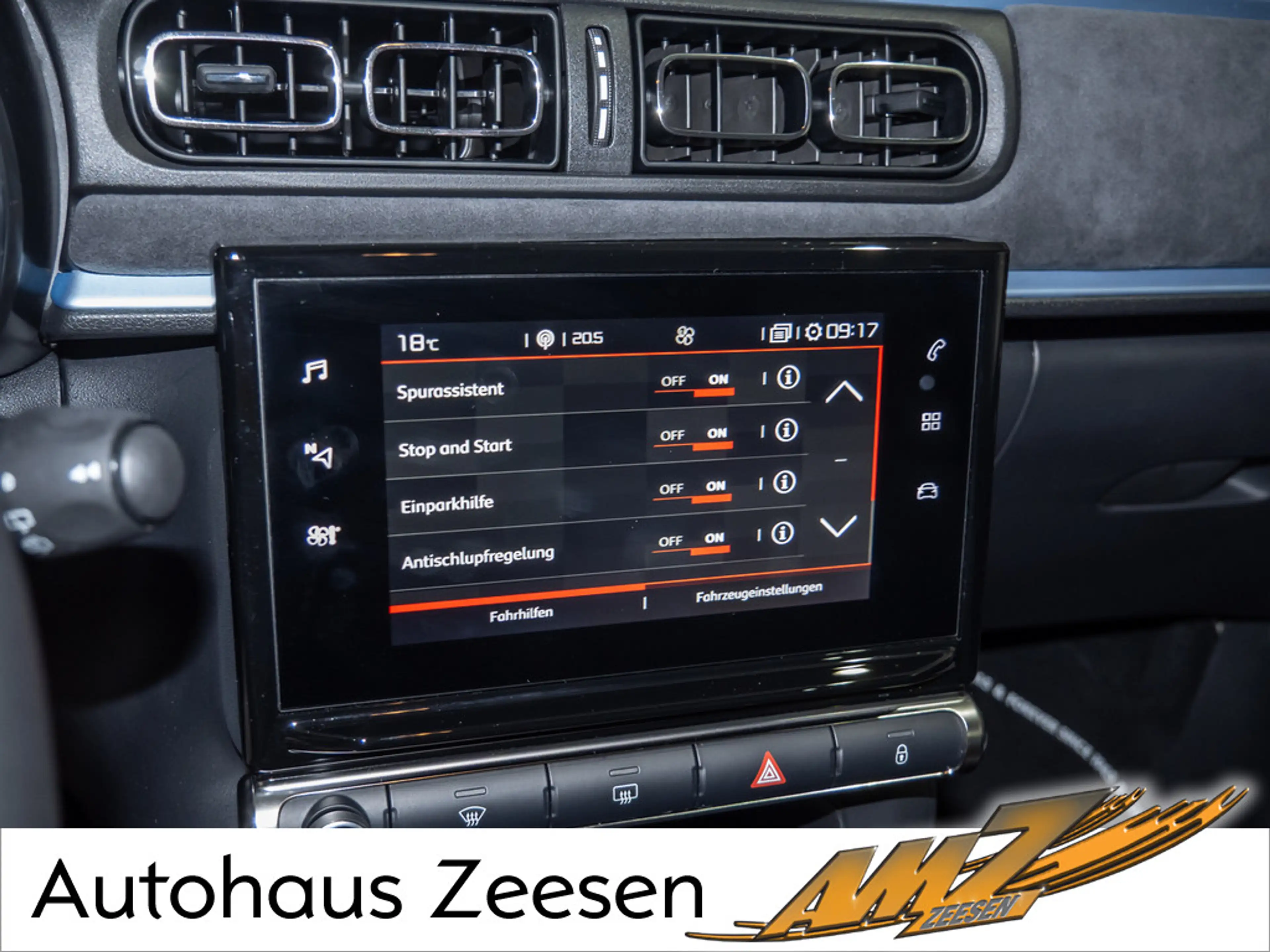 Citroen C3 PureTech 110 Elle KEYLESS NAVI KAMERA PDC — photo 9