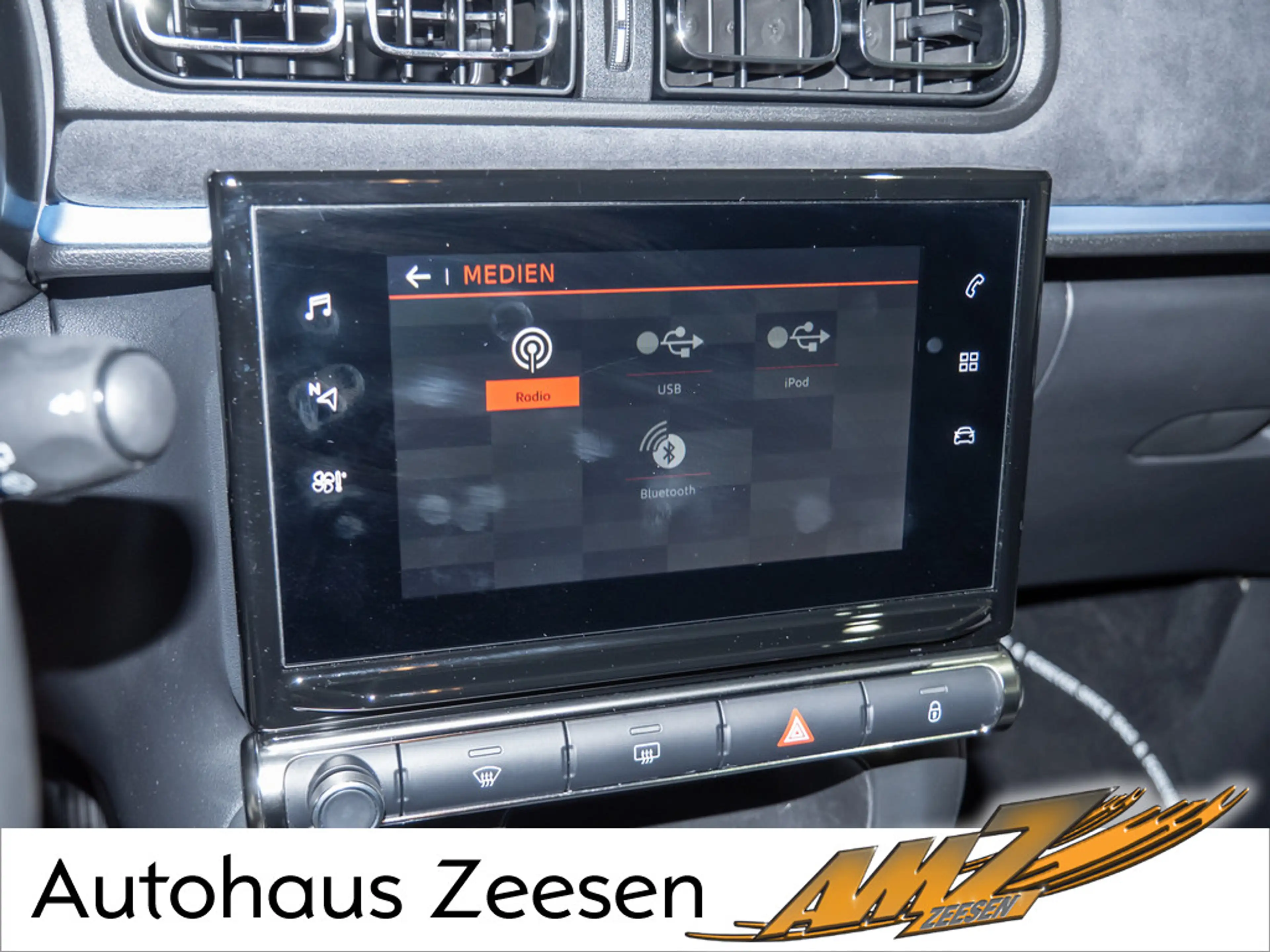Citroen C3 PureTech 110 Elle KEYLESS NAVI KAMERA PDC — photo 10