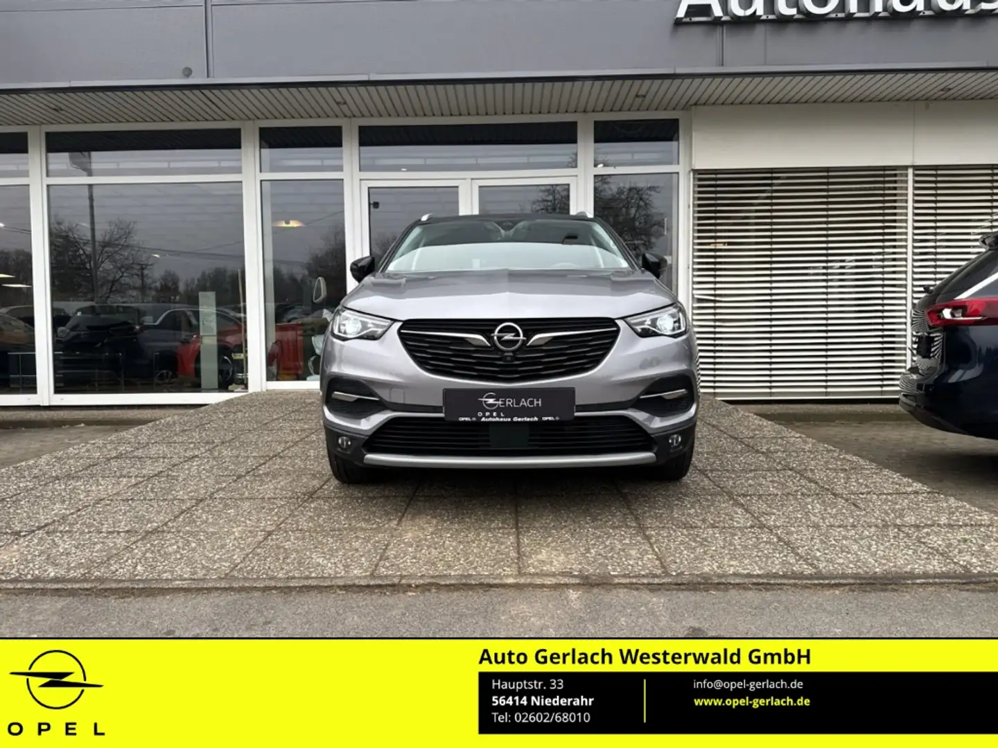Opel Grandland Ultimate Plug-in-Hybrid 1.6 Turbo Hybrid EU6d Navi Grau - 2