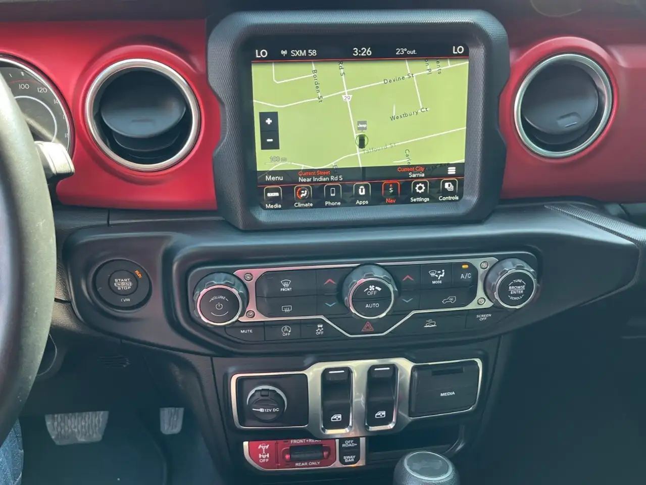Jeep Wrangler снимка Jeep Wrangler