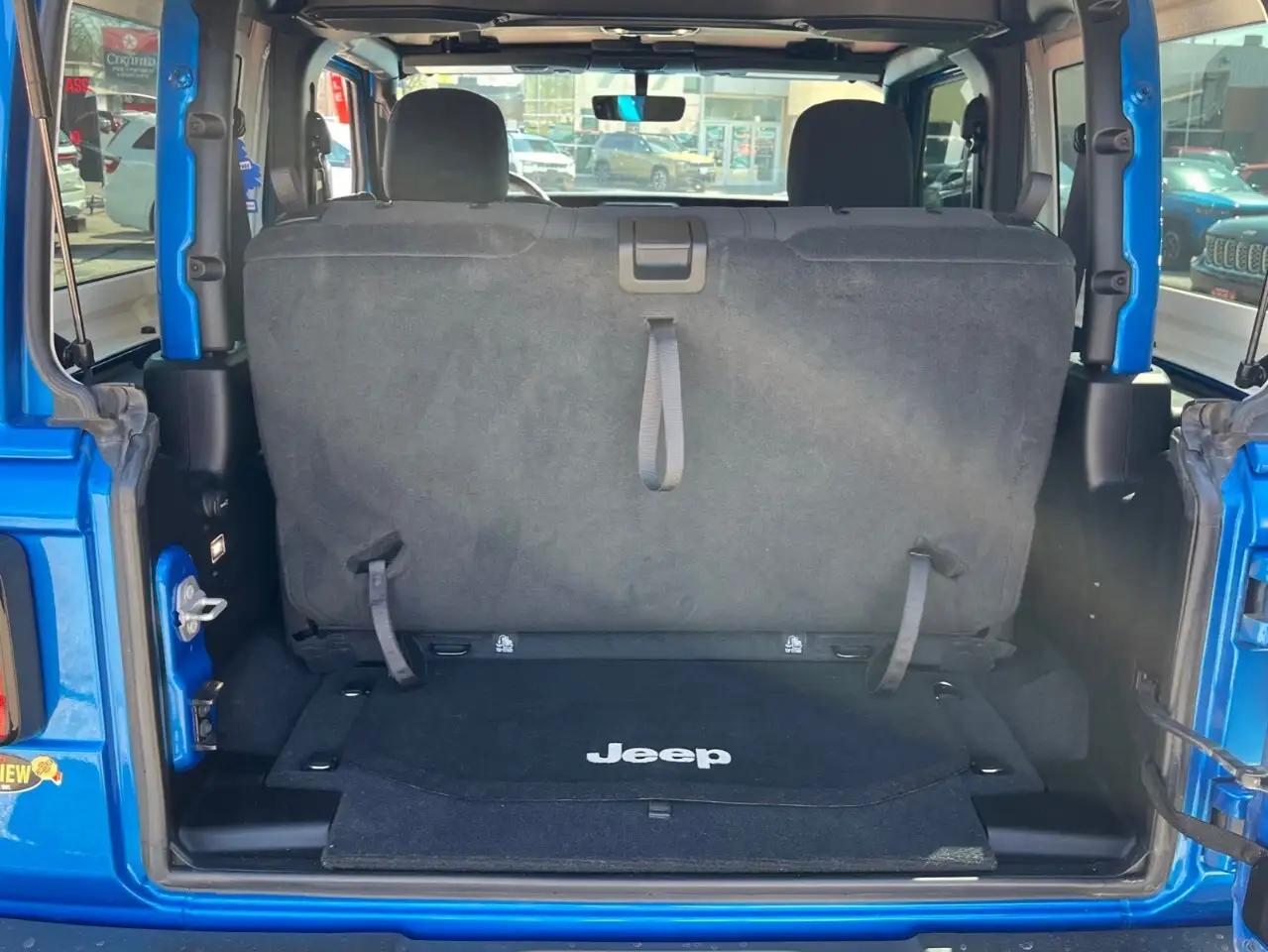Jeep Wrangler снимка Jeep Wrangler
