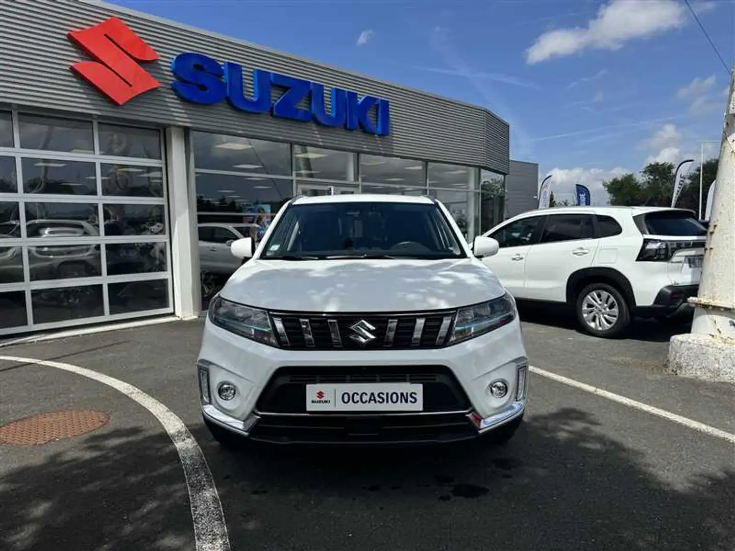 Suzuki Vitara 1.5 HYBRID PRIVILEGE AUTO Blanc - 2