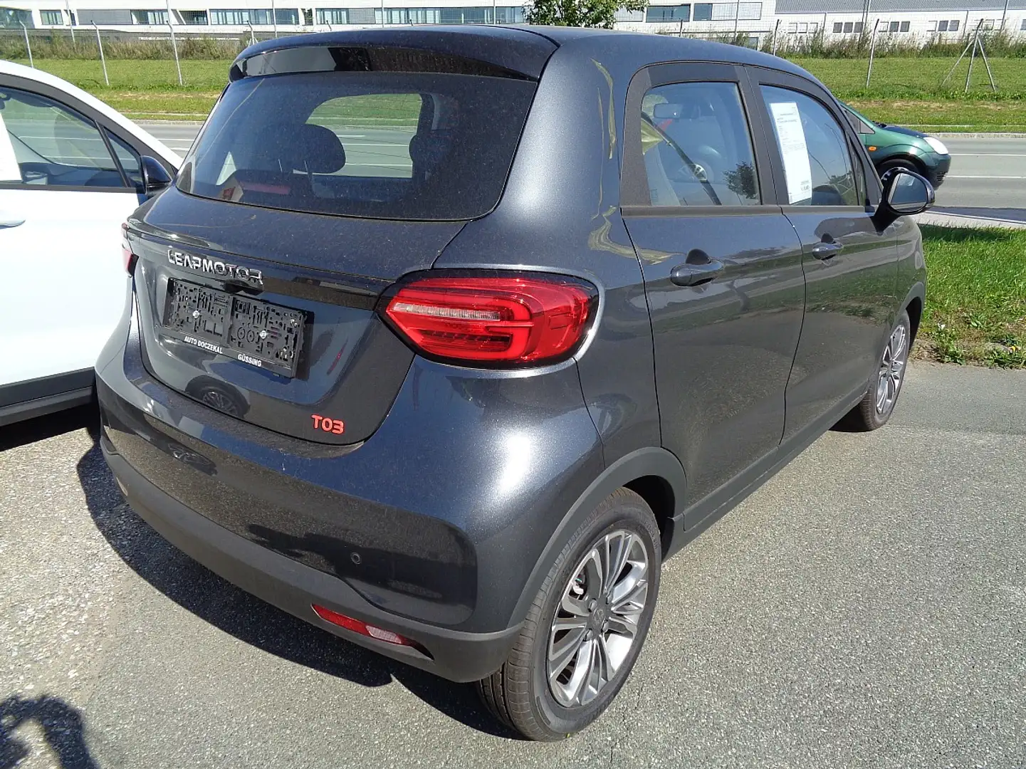 Leapmotor T03 Elektro 36kWh *AKTIONSPREIS* Grau - 2