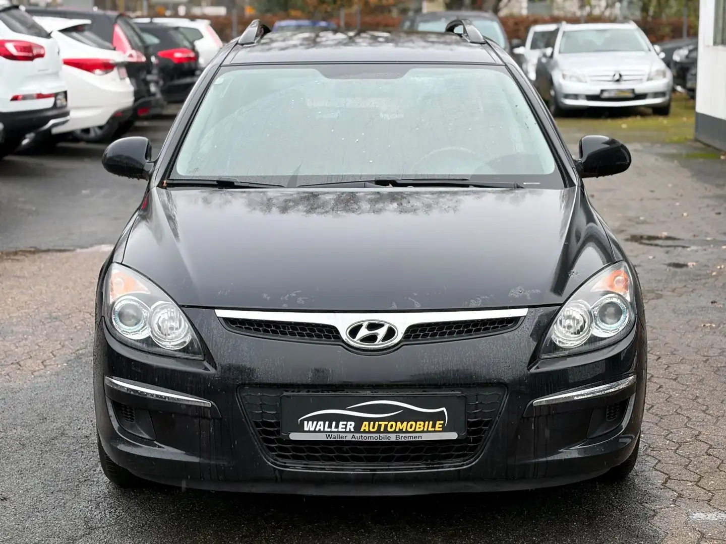 Hyundai i30 1.6 Edition+ NAVI / CARPLAY / LM FELGEN Schwarz - 2