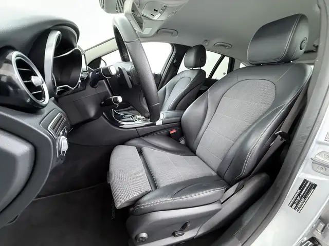 Mercedes-Benz C-Class view 10