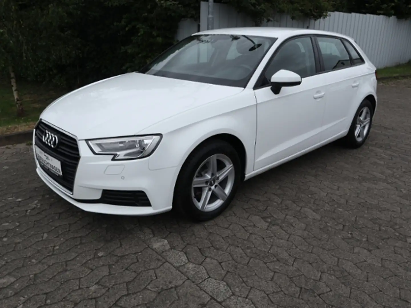 Audi A3 Sportback 35 TFSI MMI/SITZHZG/XENON Bianco - 2