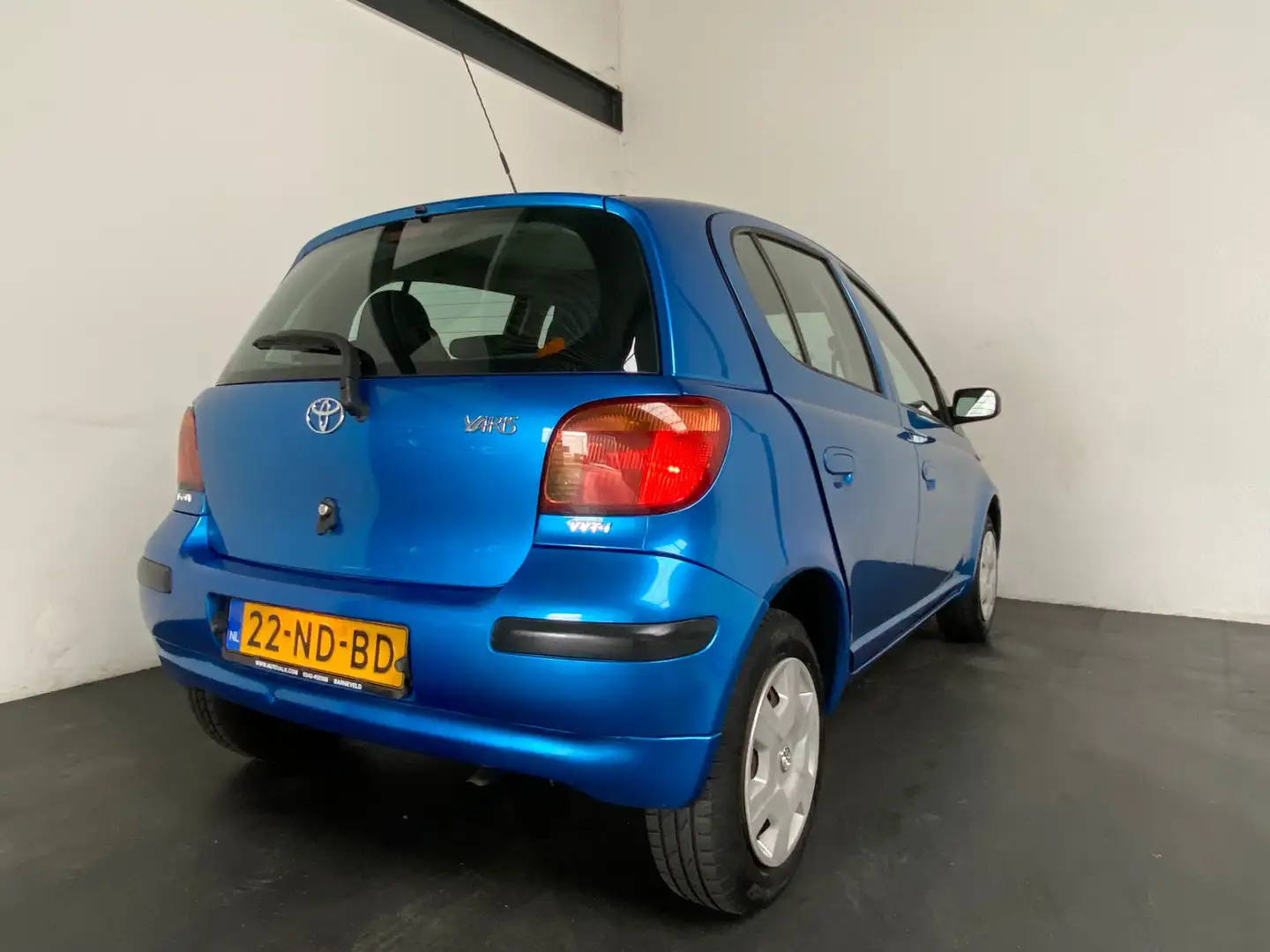 Toyota Yaris 1.0 VVT-i Luna MMT. Automaat. 10-09-2026 APK! Blauw - 2