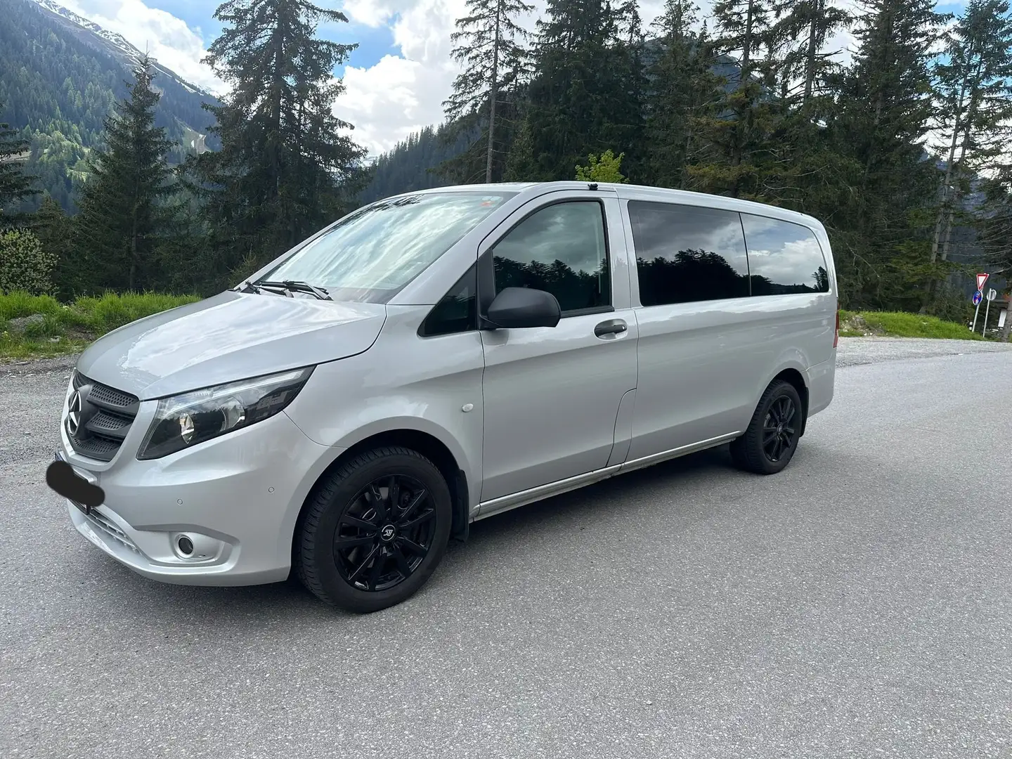 Mercedes-Benz Vito Vito 114 CDI BlueEfficiency kompakt Allrad Aut. Silber - 1