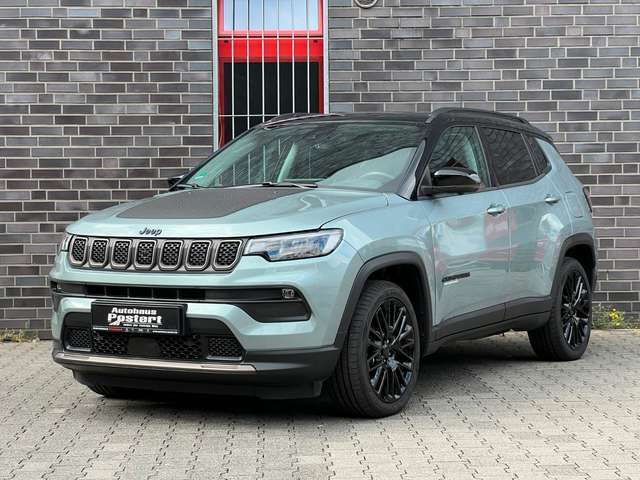 Imagine Jeep Compass Limited Plug-In Hybrid 4WD Panorama