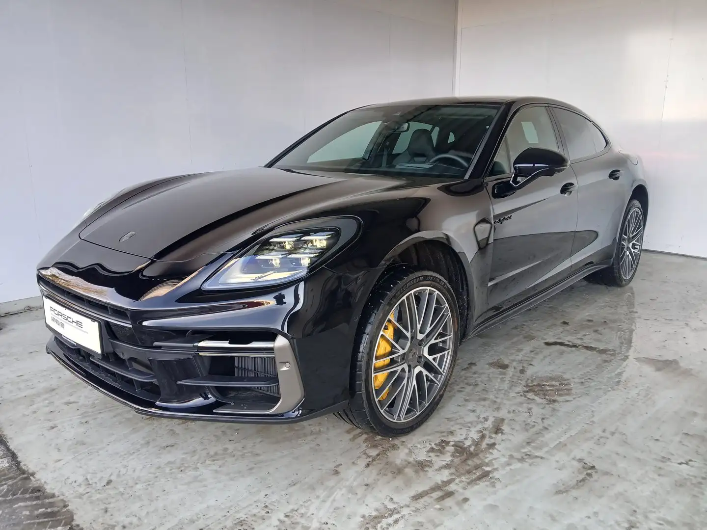 Porsche Panamera Turbo E-Hybrid Schwarz - 1