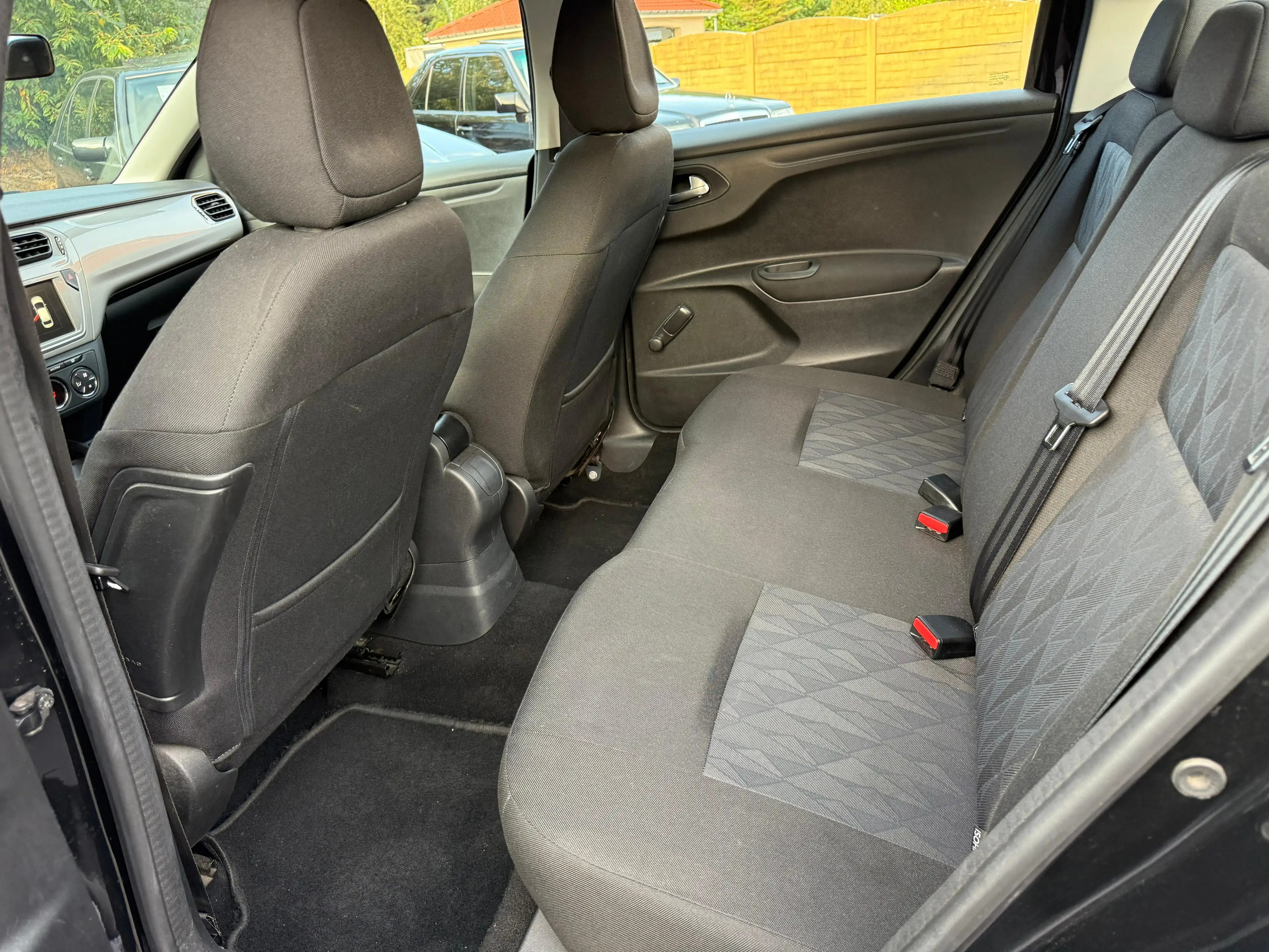 Citroen C-Elysée Benzine Airco Navi CruiseC Camera ParkS 82Pk * — photo 10