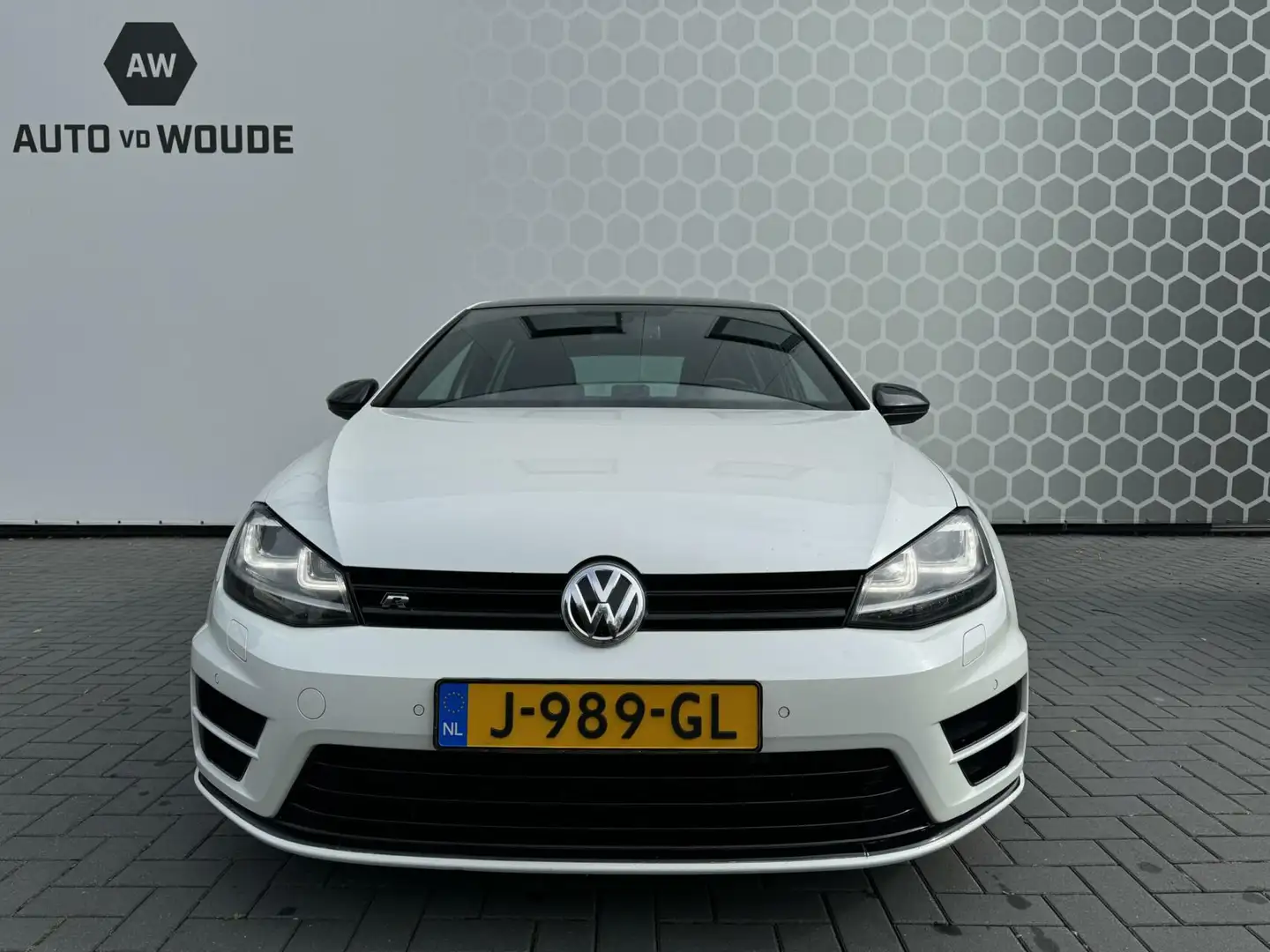 Volkswagen Golf 2.0 TSI R DSG 4Motion PANO KW gepfeffert Wit - 2