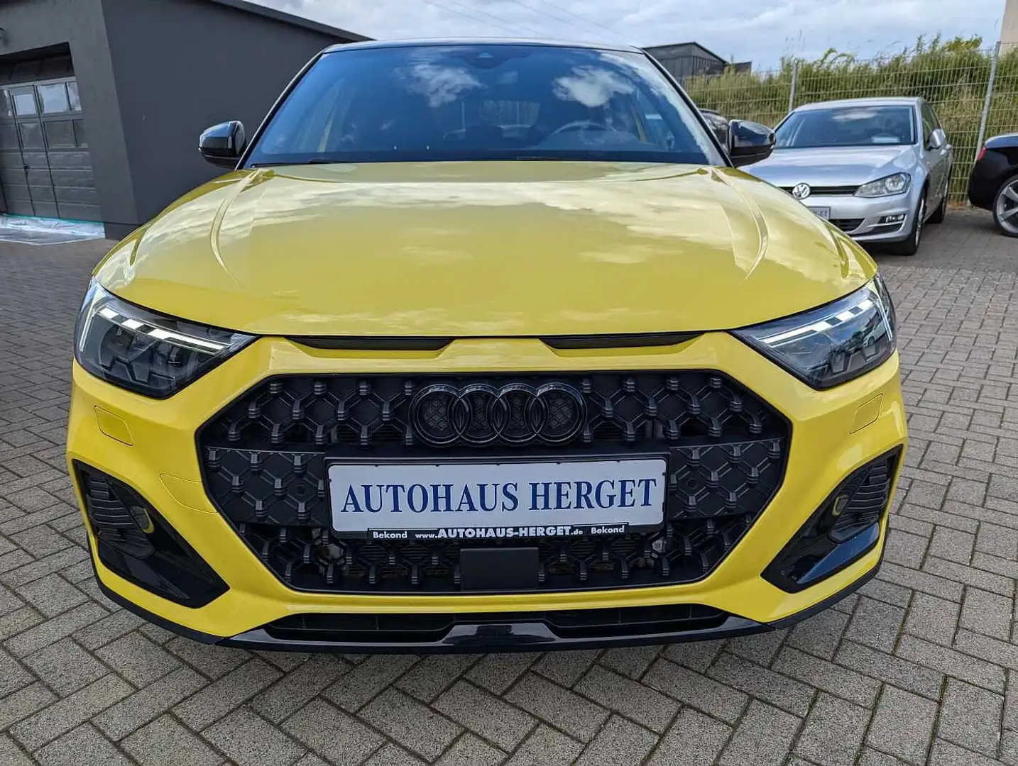 Audi A1 Sportback / Citycarver 30 TFSI S tronic S-Line 2.H Geel - 2