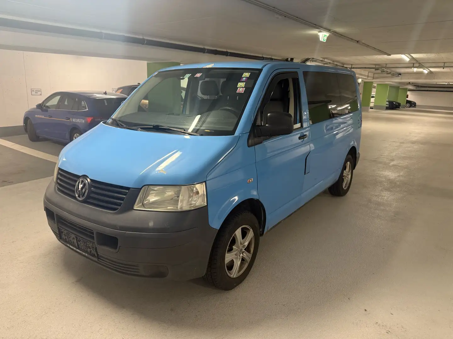 Volkswagen T5 Transporter Transporter caravelle LR 2,5 TDI 4motion D-PF - 2