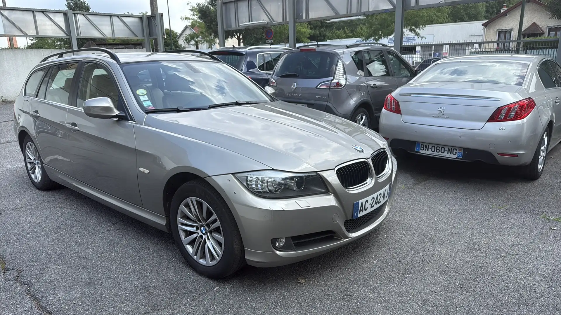 BMW 320 Touring 320d 177 ch Luxe Beige - 2