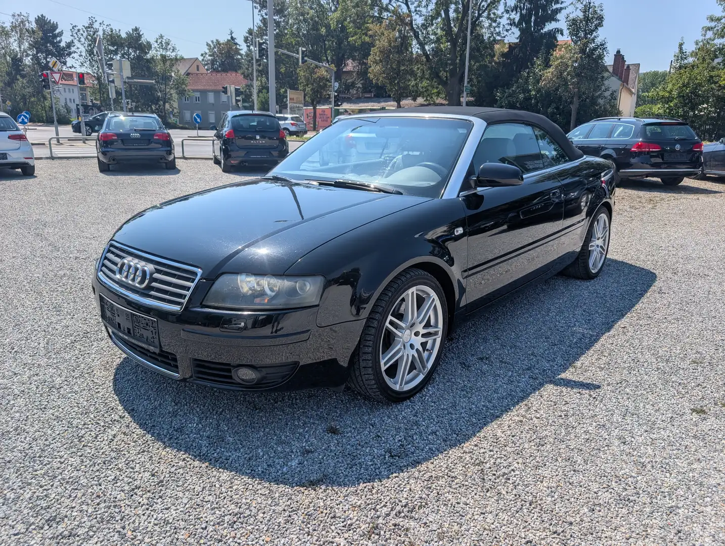 Audi A4 2.5 TDI Schwarz - 1