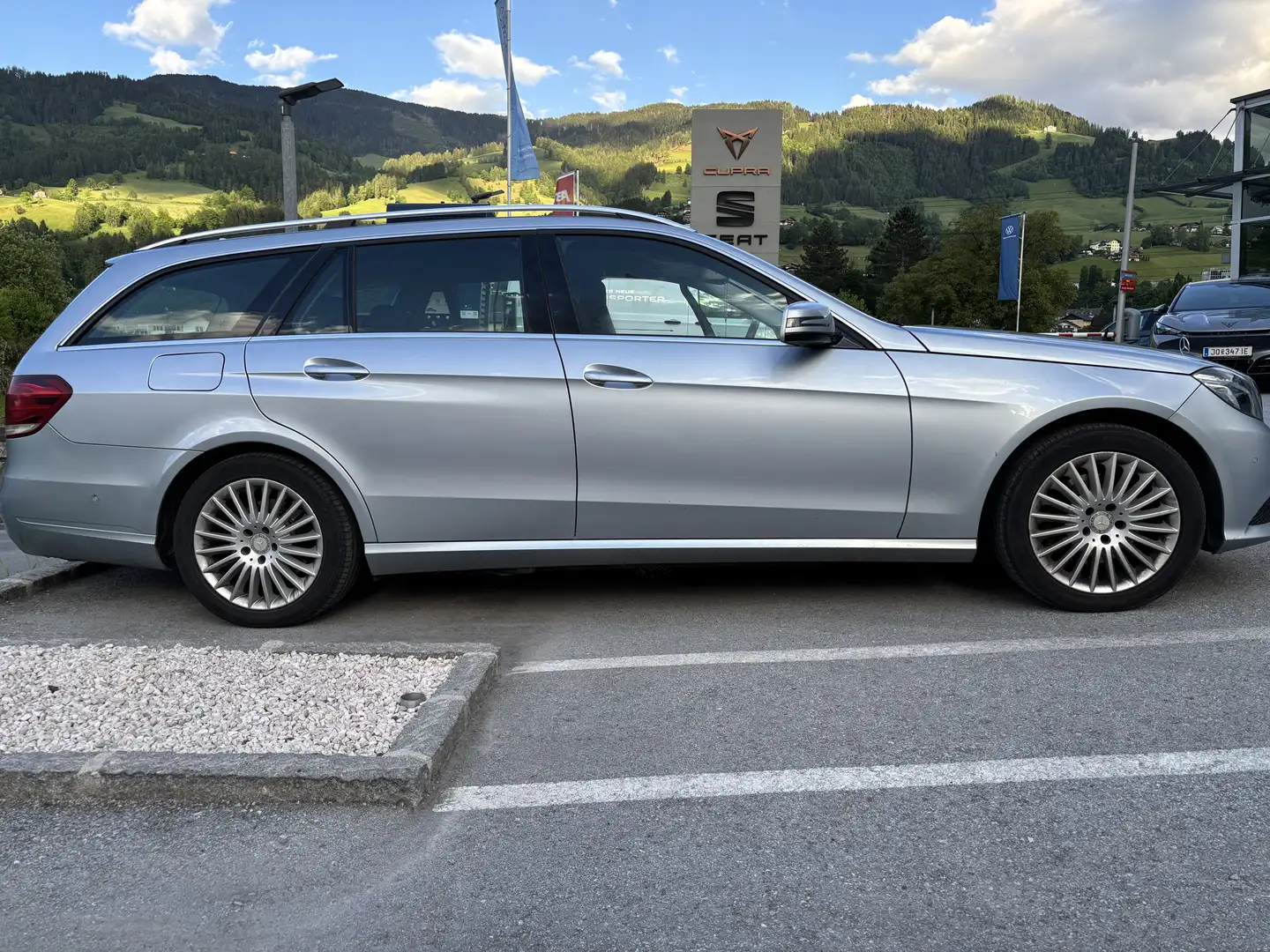 Mercedes-Benz E 250 4 Matic - 2