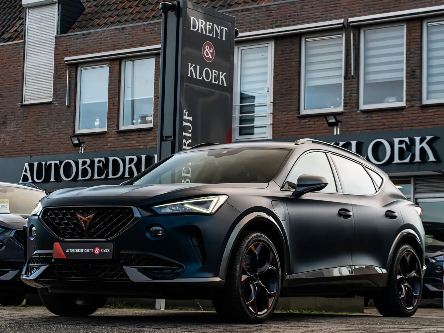 CUPRA Formentor 1.4 e-Hybrid VZ Copper Edition SPORTSTUUR MAT BLAU Bleu - 1