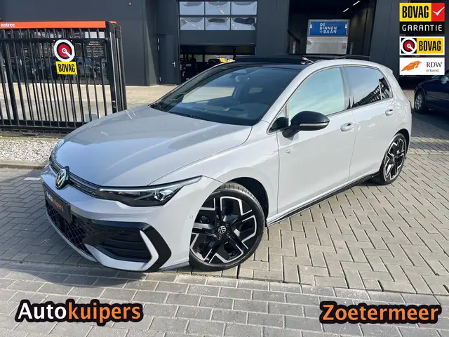 Volkswagen Golf 1.5 TSI Highline Business R-line