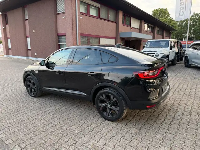 Renault Arkana view 4