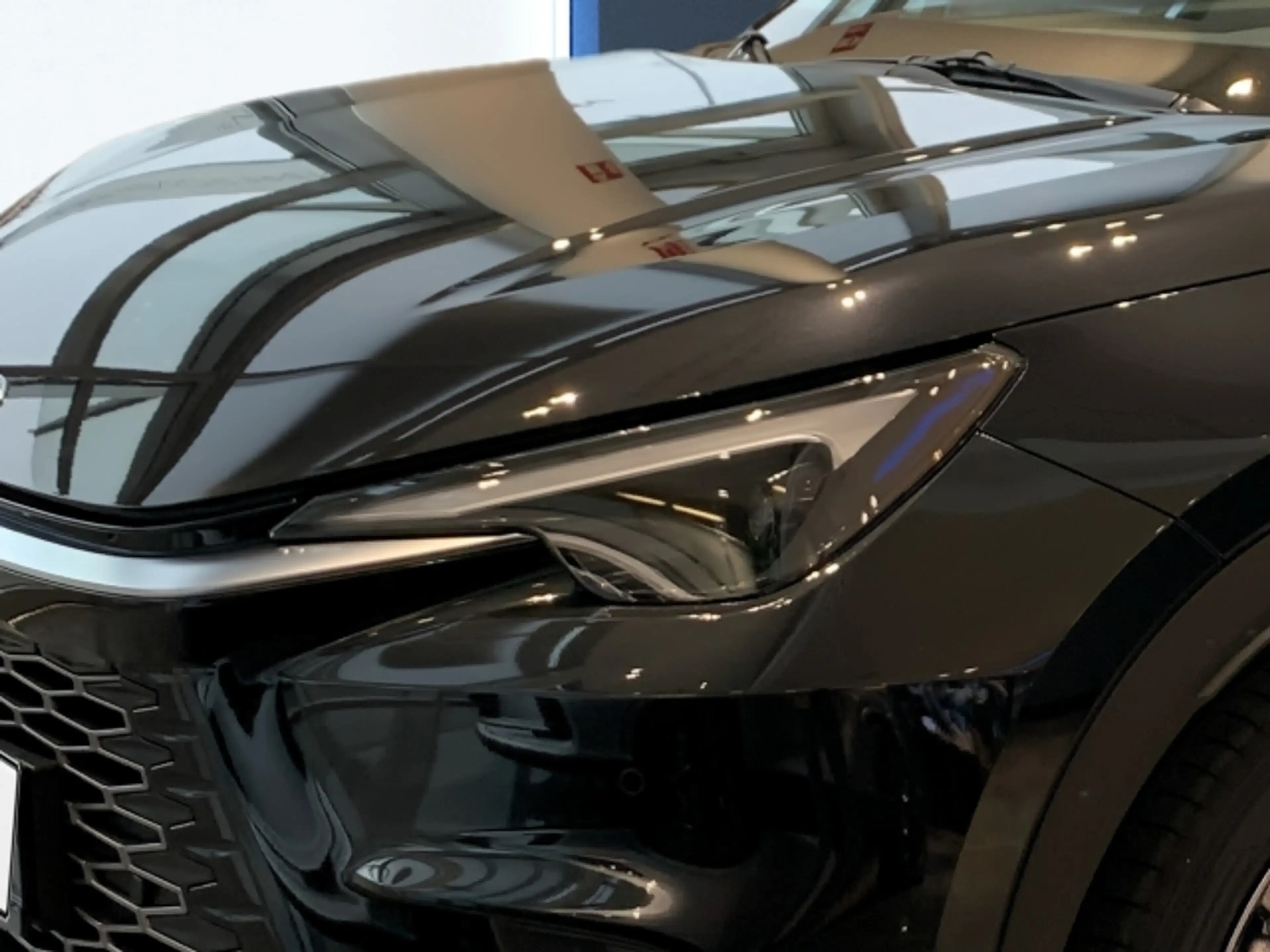 Lexus LBX LBX B-SUV Elegant 1.5 TNGA HEV H  (116 hp) stufenl — photo 3