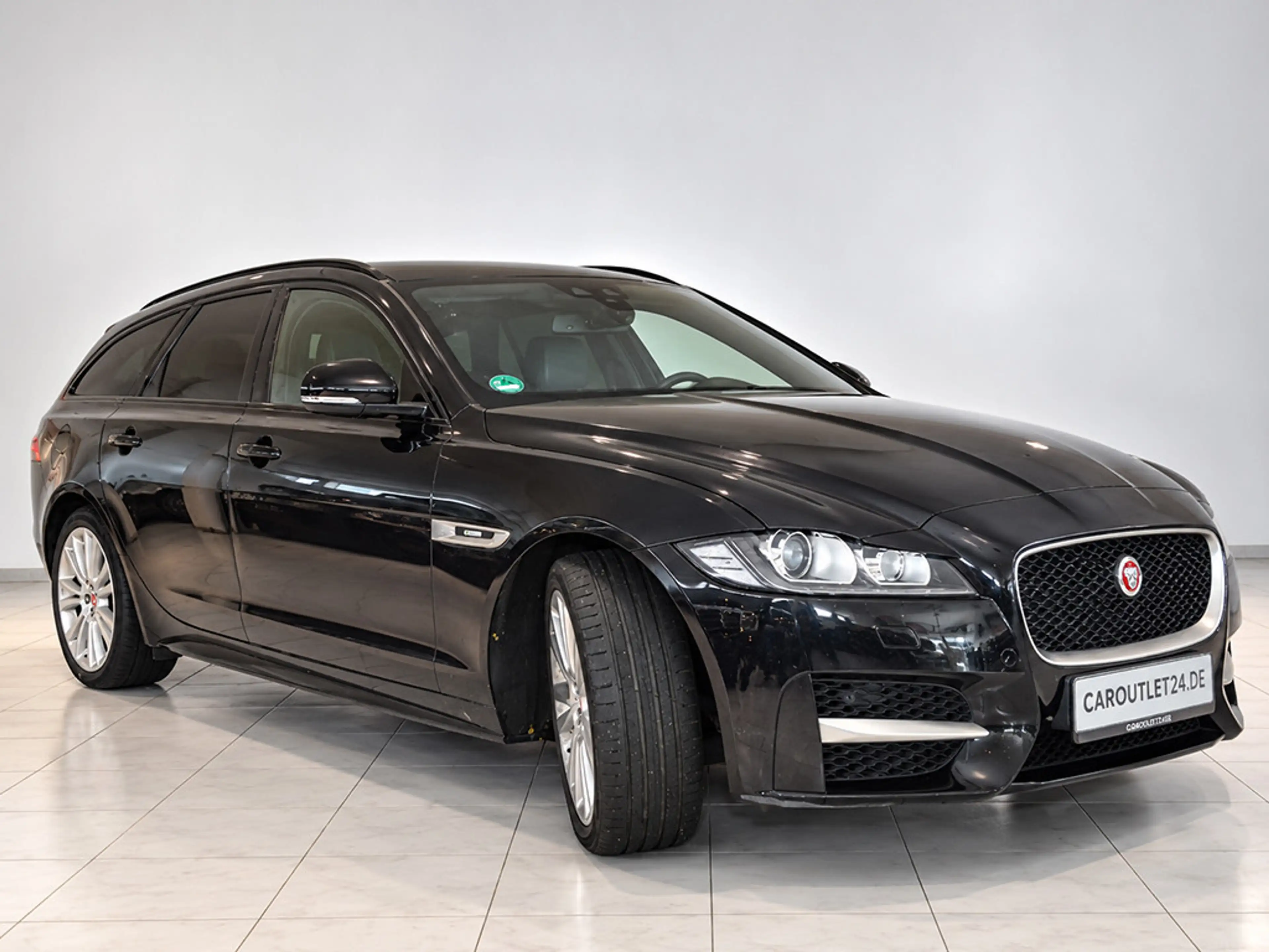Jaguar XF Sportbrake Autom. *Navi Kamera 19Zoll* — photo 4
