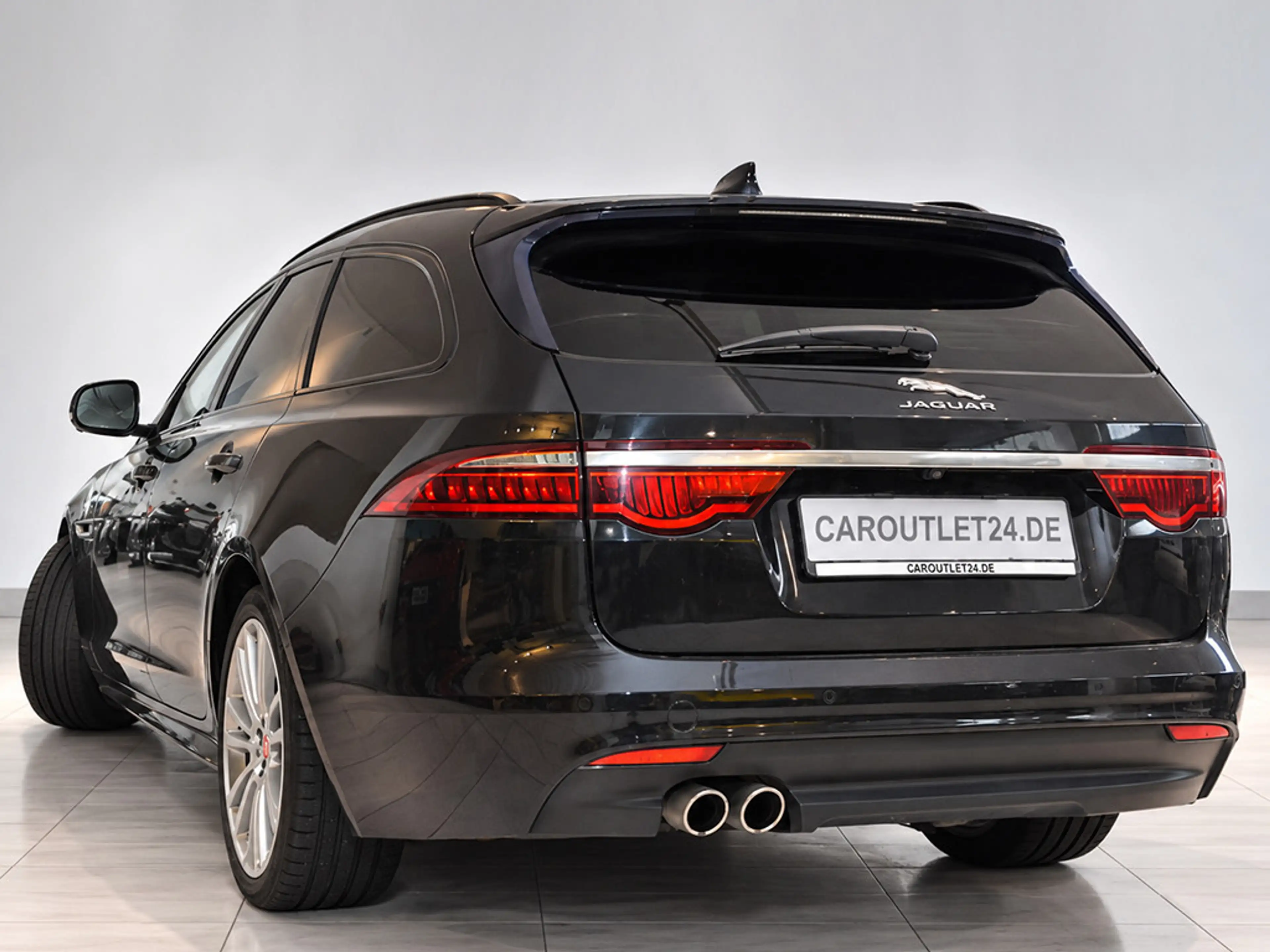 Jaguar XF Sportbrake Autom. *Navi Kamera 19Zoll* — photo 7