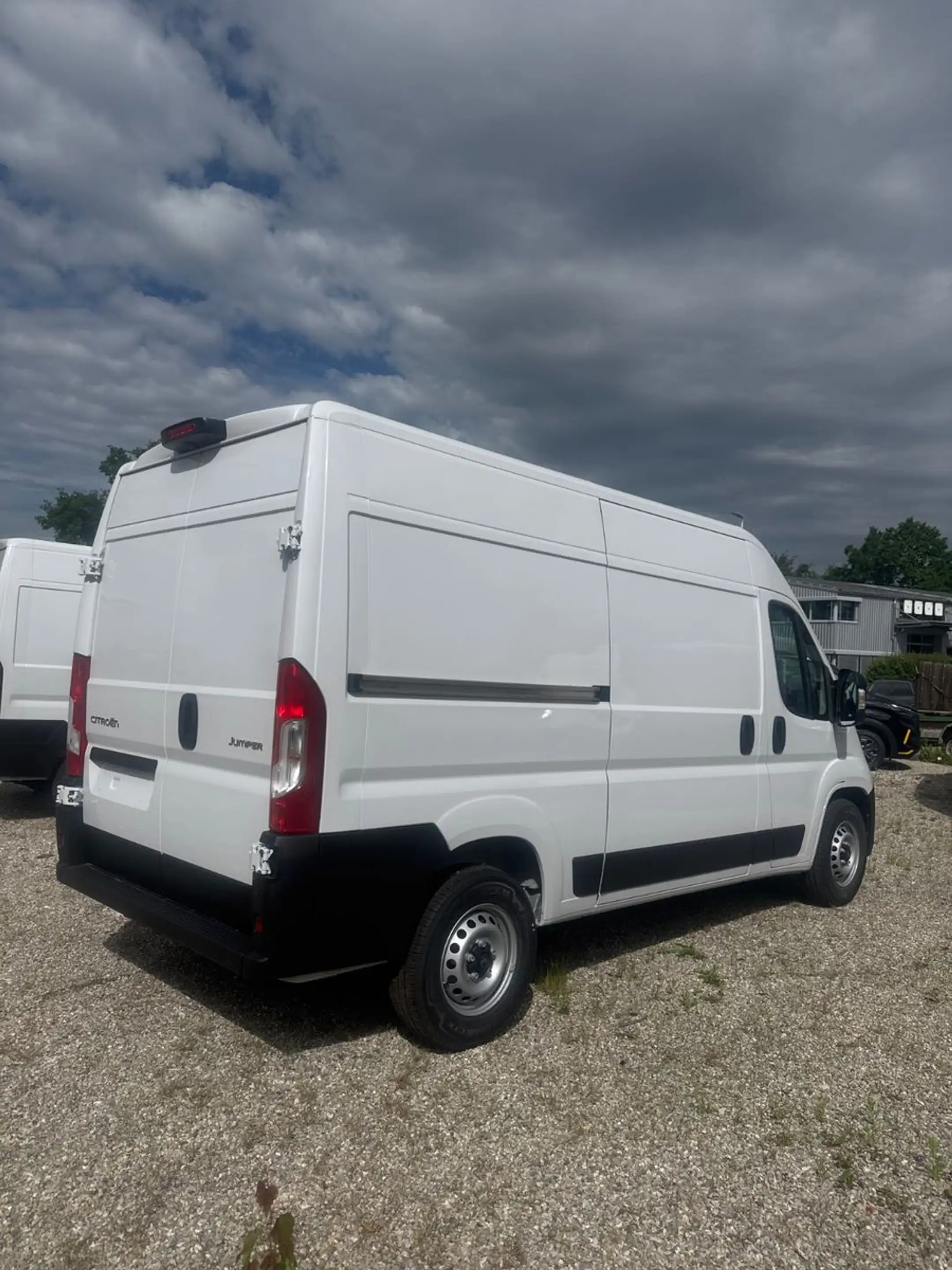 Citroen Jumper Kasten Hochraum 35 L2H2 Heavy BlueHDi 140 — photo 3