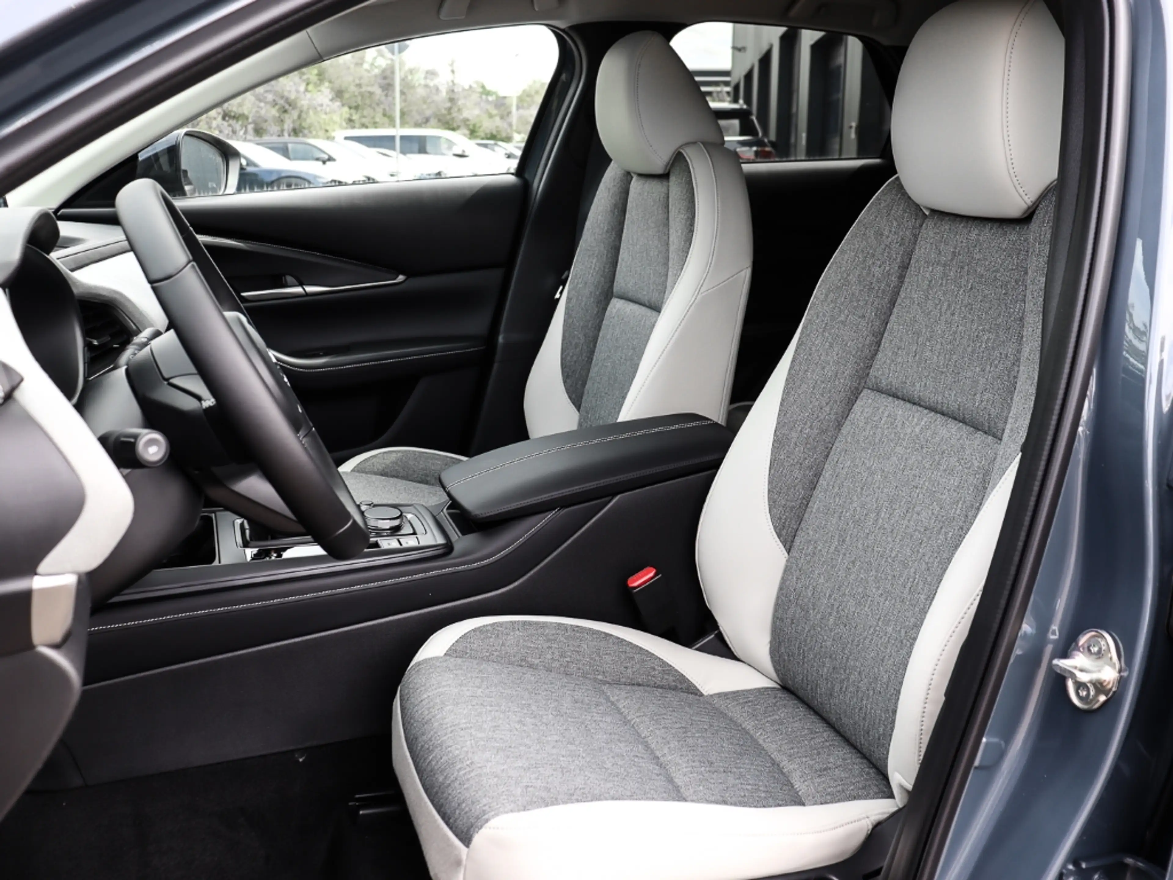 Mazda CX-30 Makoto 2027 2.5L e-SKYACTIV-G 140PS 6AT FWD BOSE L — photo 9